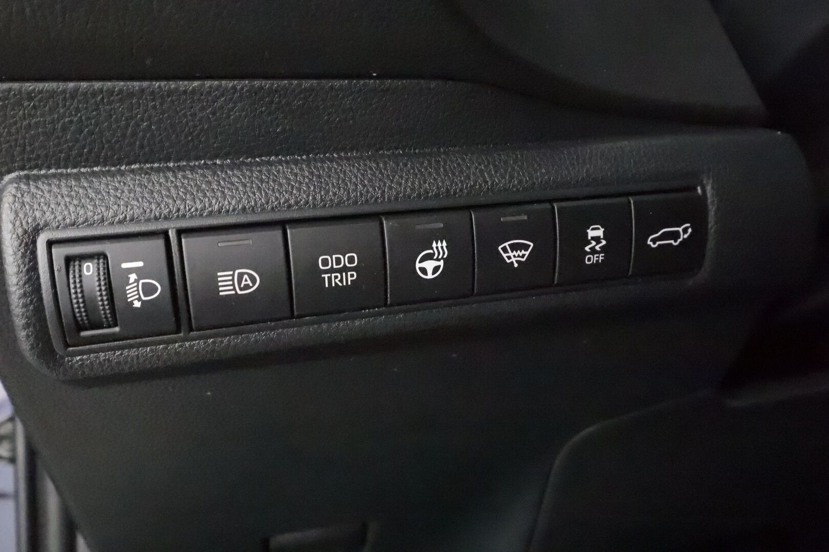 TOYOTA COROLLA 2024 Touring Sports 2,0 Hybrid GR Sport - GR Sport | ACC | Koukku | Kaistavahti | P.Kamera | Sporttipenkit | LED | Katvevaroitin | Puolinahat | Sähköluukku | Digimittari | Keyless | Ratinlämmitin | Facelift | 