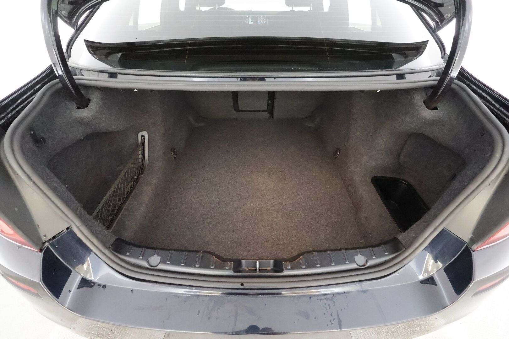 BMW 520 2015 F10 Sedan 520d A xDrive M-Sport * Vakkari / Lohko / Adapt LED / P.Tutkat / Sporttipenkit / Hifi * - Suomi-auto / Kahdet Renkaat - HULLUT AVAJAISHULINAT KORKOTARJOUS 3,29 %