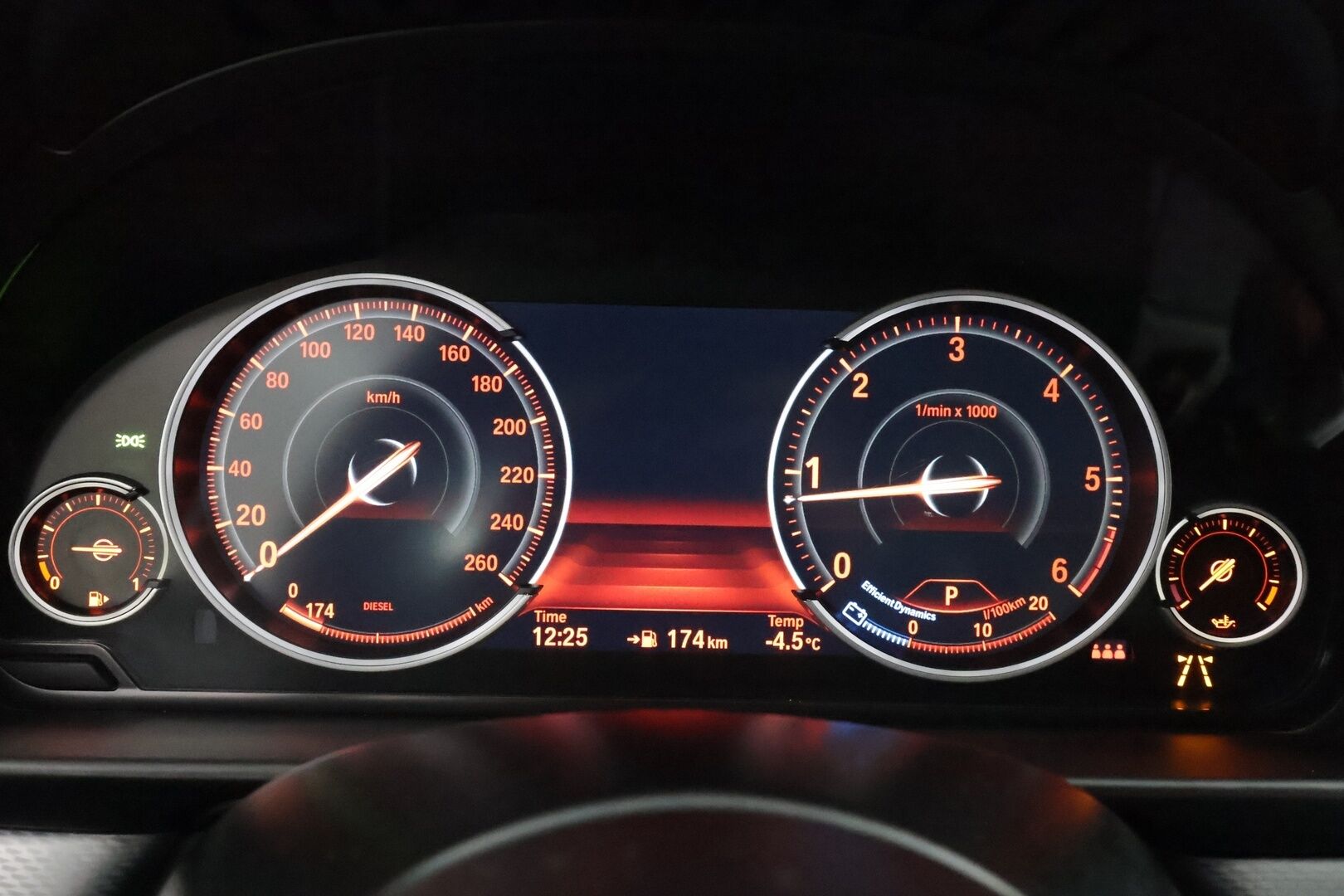 BMW 520 2015 F10 Sedan 520d A xDrive LCI M-Sport *Adapt.vakkari / HUD / Digimittaristo / H&K / Adapt.LED / Prof.Navi / Kysy lisää! * - *Harvinaisen hyvällä varustuksella oleva F10 520d  / Erittäin siisti kokonaisuus* - HULLUT AVAJAISHULINAT KORKOTARJOUS 3,29 %