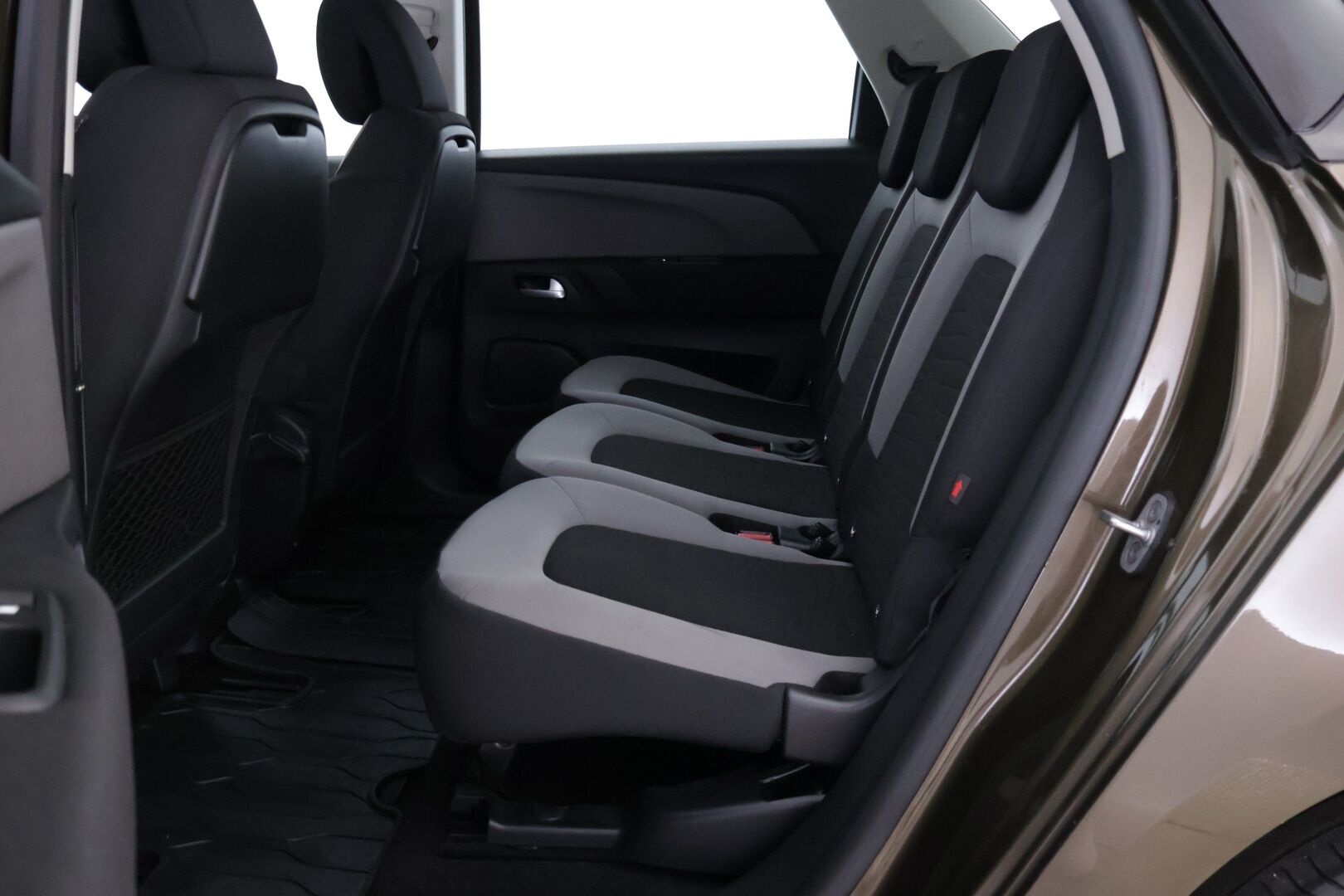 Citroen C4 Picasso 2015 e-HDi 115 Confort ETG6 Automaatti - YritysOutlet - Myydään vain yrityksille - Webasto kaukosäätimellä / Hyvä huoltohistoria