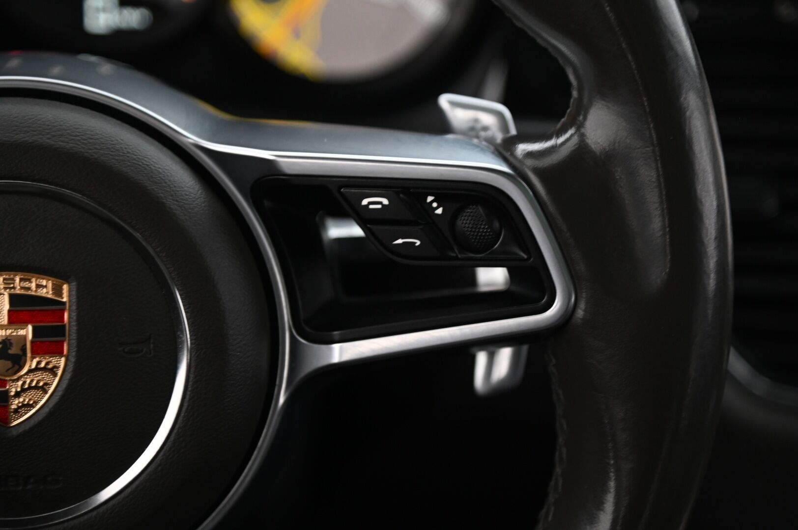 Porsche Macan 2014 S Diesel*Burmester / ACC / Panorama / P.Kamera / Navi / PASM * - *Huippu varusteet / Merkkihuollettu / 2x Porsche vanteet / Juuri katsastettu*