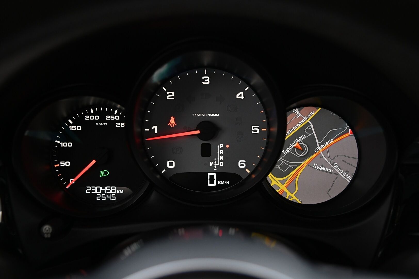 Porsche Macan 2014 S Diesel*Burmester / ACC / Panorama / P.Kamera / Navi / PASM * - *Huippu varusteet / Merkkihuollettu / 2x Porsche vanteet / Juuri katsastettu*