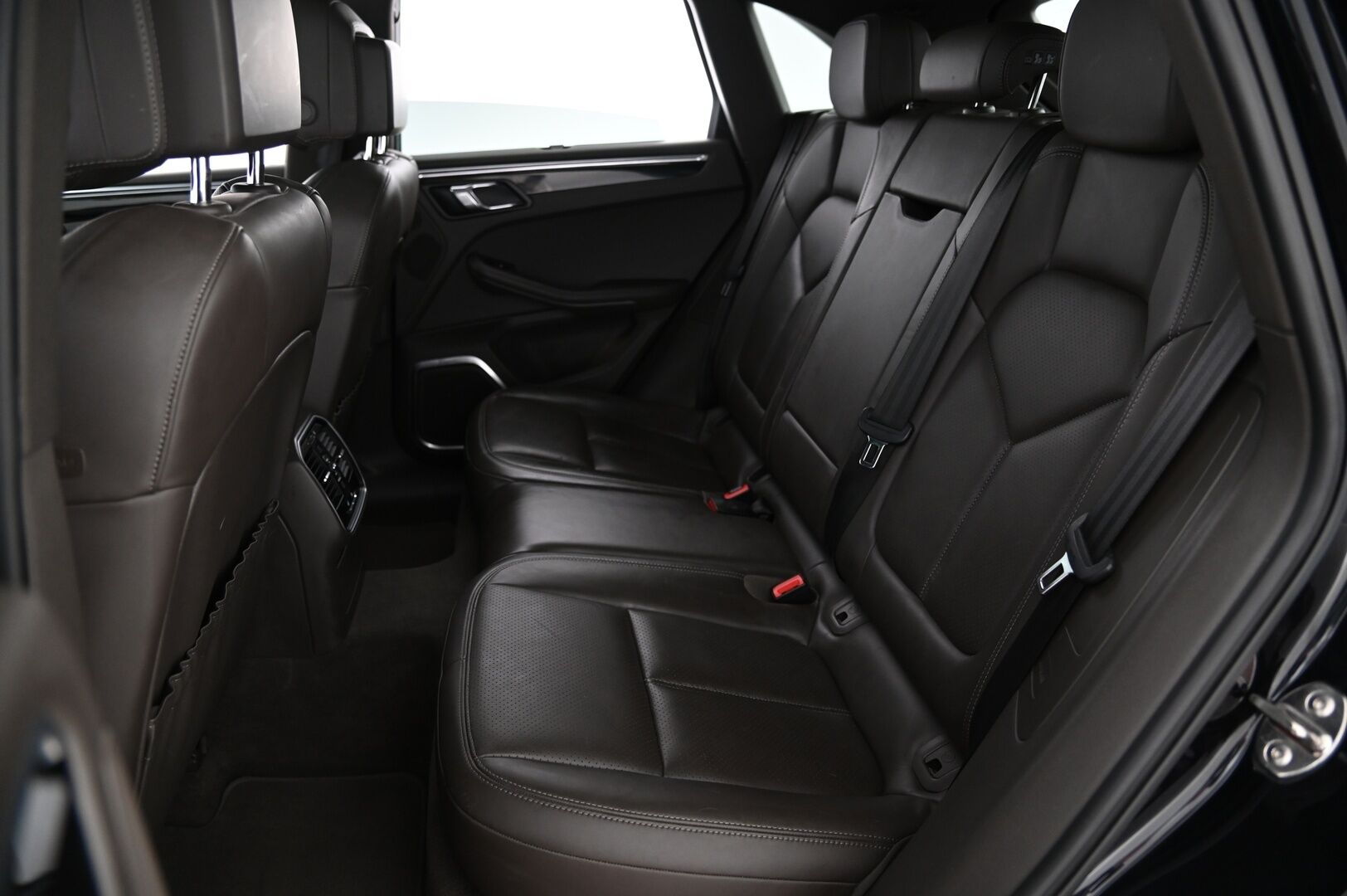 Porsche Macan 2014 S Diesel*Burmester / ACC / Panorama / P.Kamera / Navi / PASM * - *Huippu varusteet / Merkkihuollettu / 2x Porsche vanteet / Juuri katsastettu*