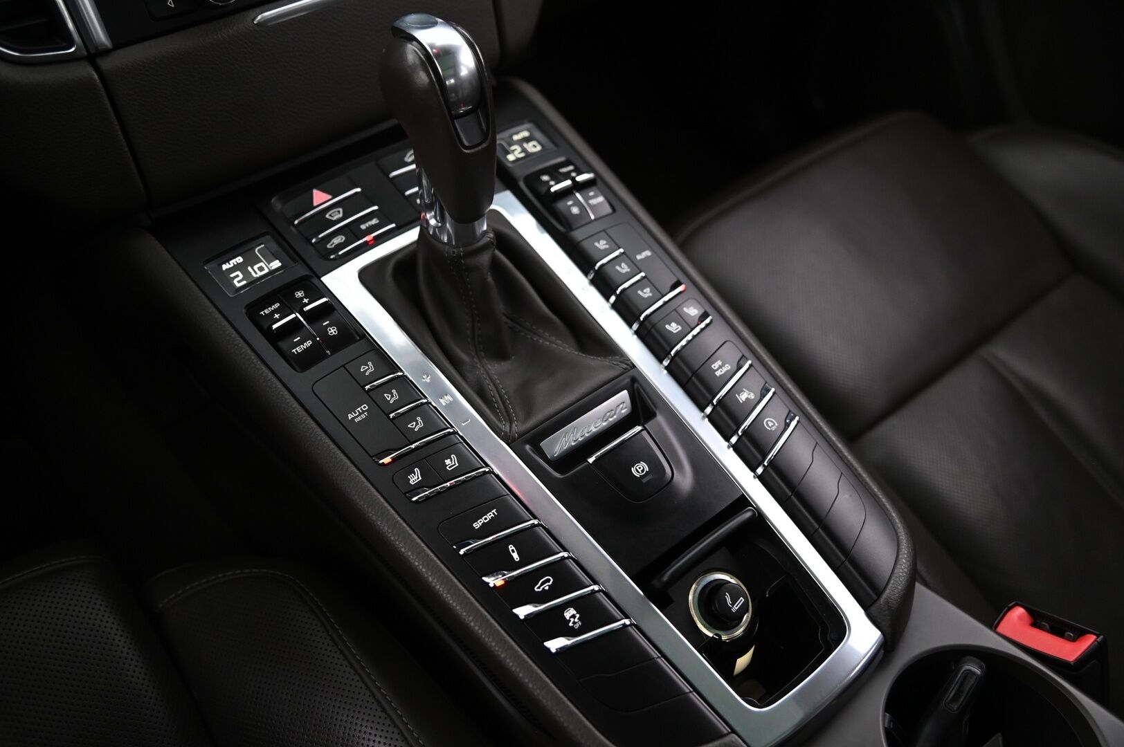 Porsche Macan 2014 S Diesel*Burmester / ACC / Panorama / P.Kamera / Navi / PASM * - *Huippu varusteet / Merkkihuollettu / 2x Porsche vanteet / Juuri katsastettu*