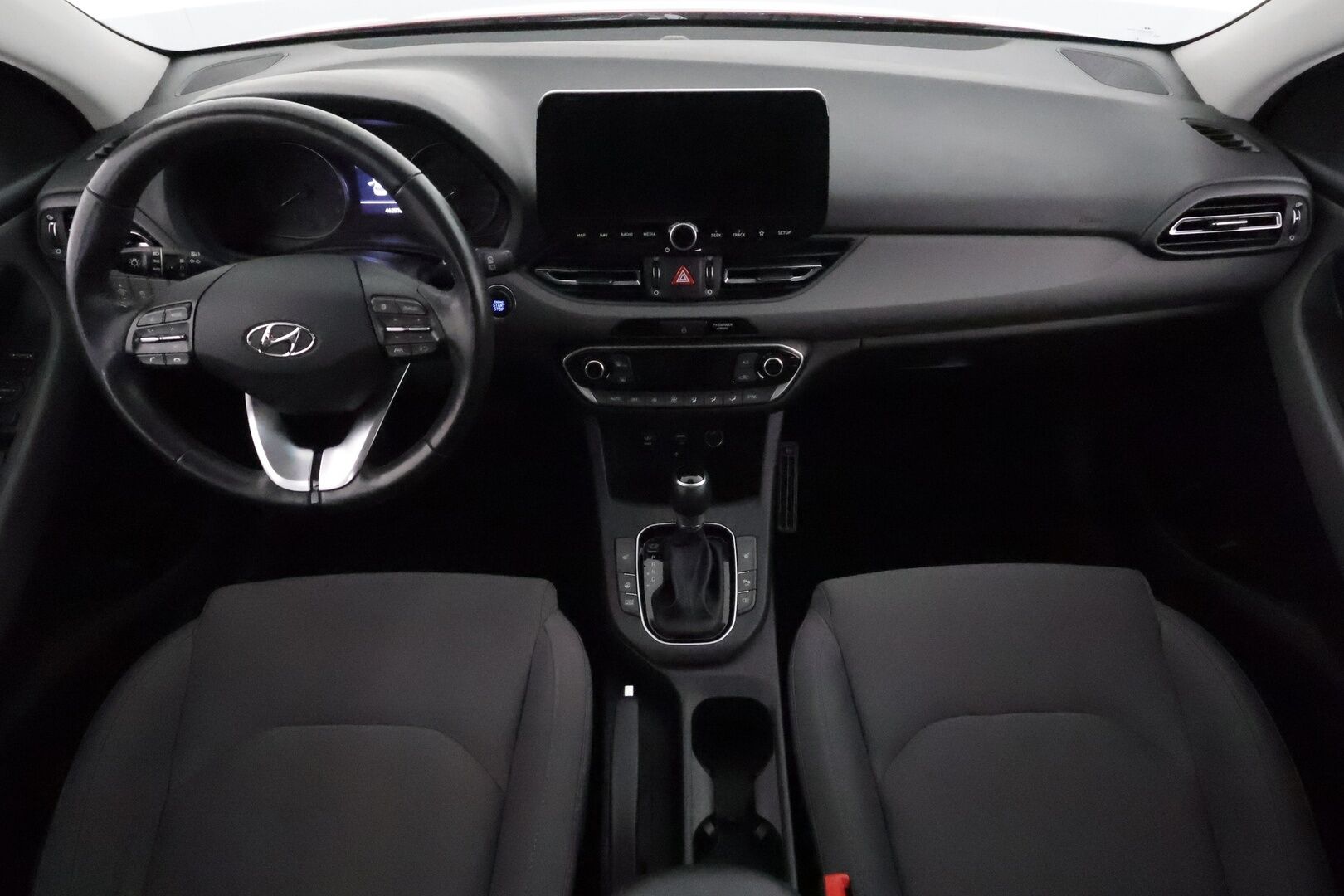 Hyundai i30 Wagon 2021 1,0 T-GDI 120 hv 7-DCT-aut Comfort **Vakkari / P.kamera / KeylessGo / LED / Navi / Lohkolämmitin** - Suomi-auto / Kahdet renkaat aluvanteilla