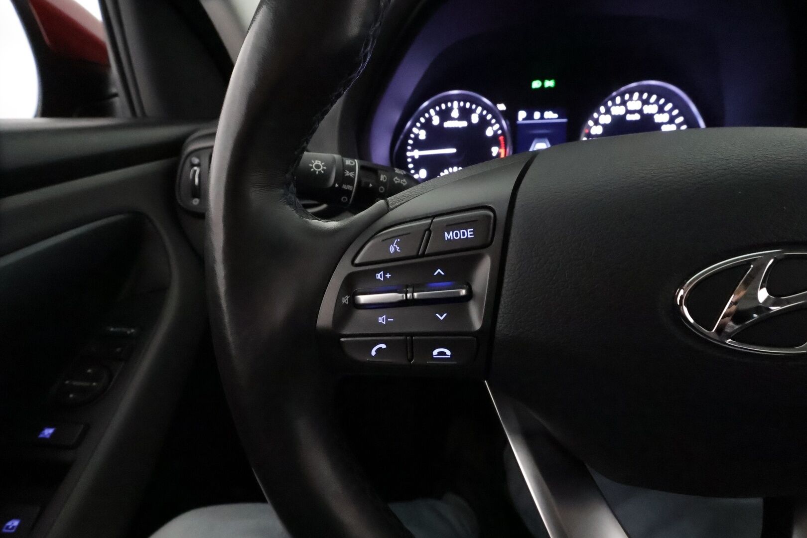 Hyundai i30 Wagon 2021 1,0 T-GDI 120 hv 7-DCT-aut Comfort **Vakkari / P.kamera / KeylessGo / LED / Navi / Lohkolämmitin** - Suomi-auto / Kahdet renkaat aluvanteilla