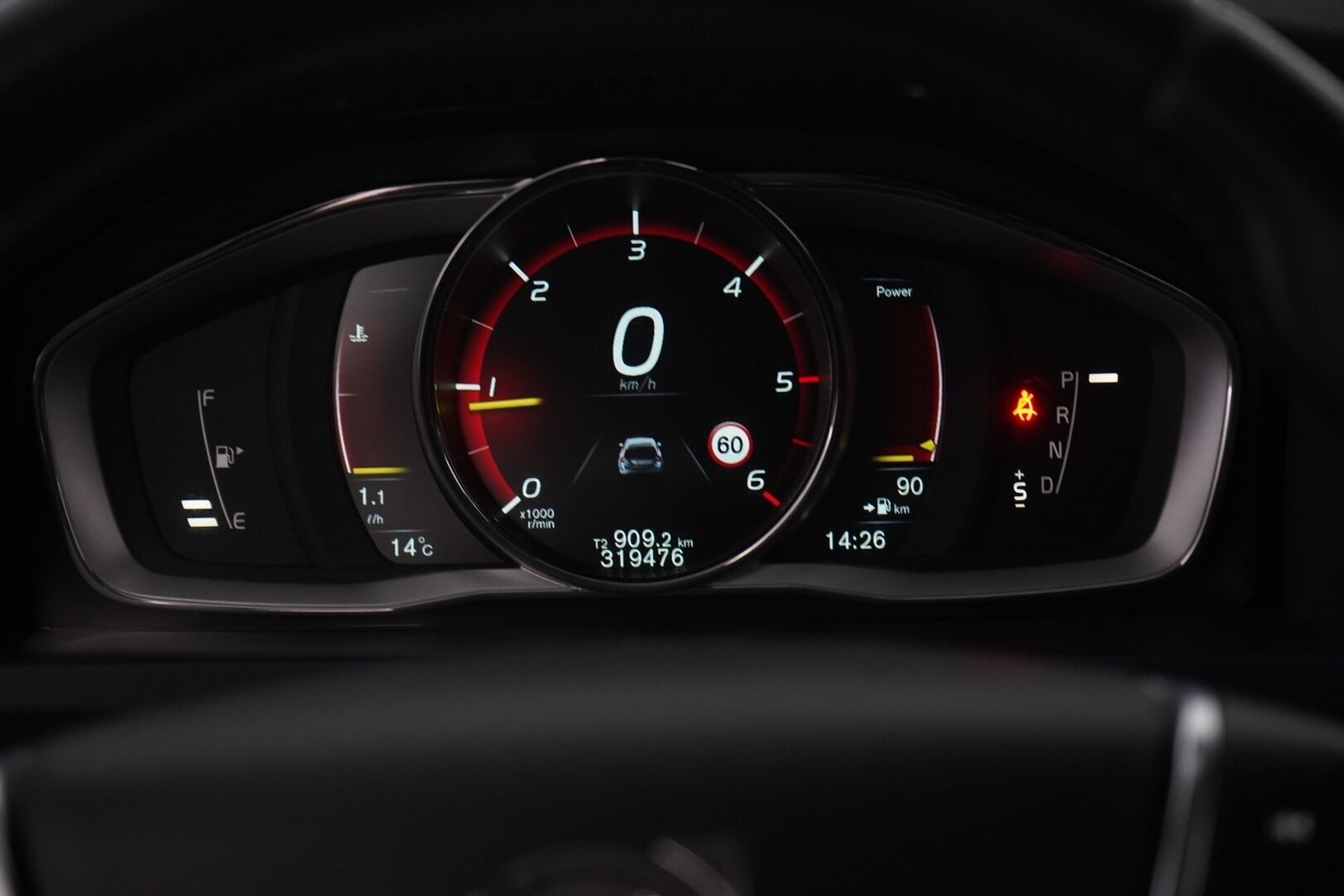 Volvo V60 2015 D4 Ocean Race Business aut *Acc / Webasto / Digimittari / Blis / Nahkasisusta / Voc / Nav / Bt* - Kahdet vanteet / Suomi-auto / Hyvät huollot