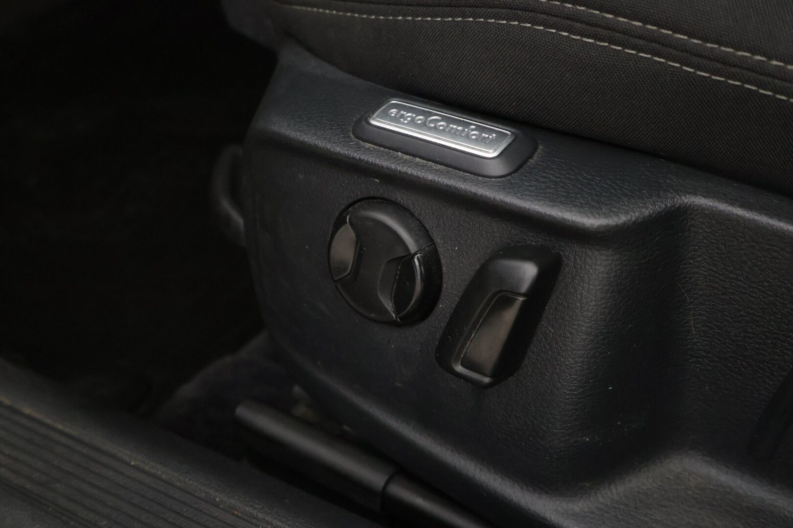 Volkswagen Passat 2015 Variant Comfortline 1,6 TDI 88 kW (120 hv) BlueMotion Technology  * YritysOutlet - Myydään vain yrityksille / Webasto * - YritysOutlet - Myydään vain yrityksille / Vetokoukku / Sähkökontti / Katsastus 02/2027