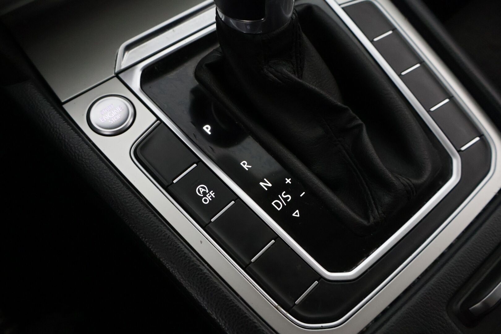 Volkswagen Passat 2015 Variant Comfortline 1,6 TDI 88 kW (120 hv) BlueMotion Technology  * YritysOutlet - Myydään vain yrityksille / Webasto * - YritysOutlet - Myydään vain yrityksille / Vetokoukku / Sähkökontti / Katsastus 02/2027