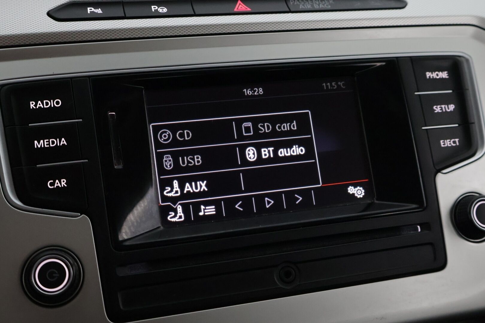 Volkswagen Passat 2015 Variant Comfortline 1,6 TDI 88 kW (120 hv) BlueMotion Technology  * YritysOutlet - Myydään vain yrityksille / Webasto * - YritysOutlet - Myydään vain yrityksille / Vetokoukku / Sähkökontti / Katsastus 02/2027