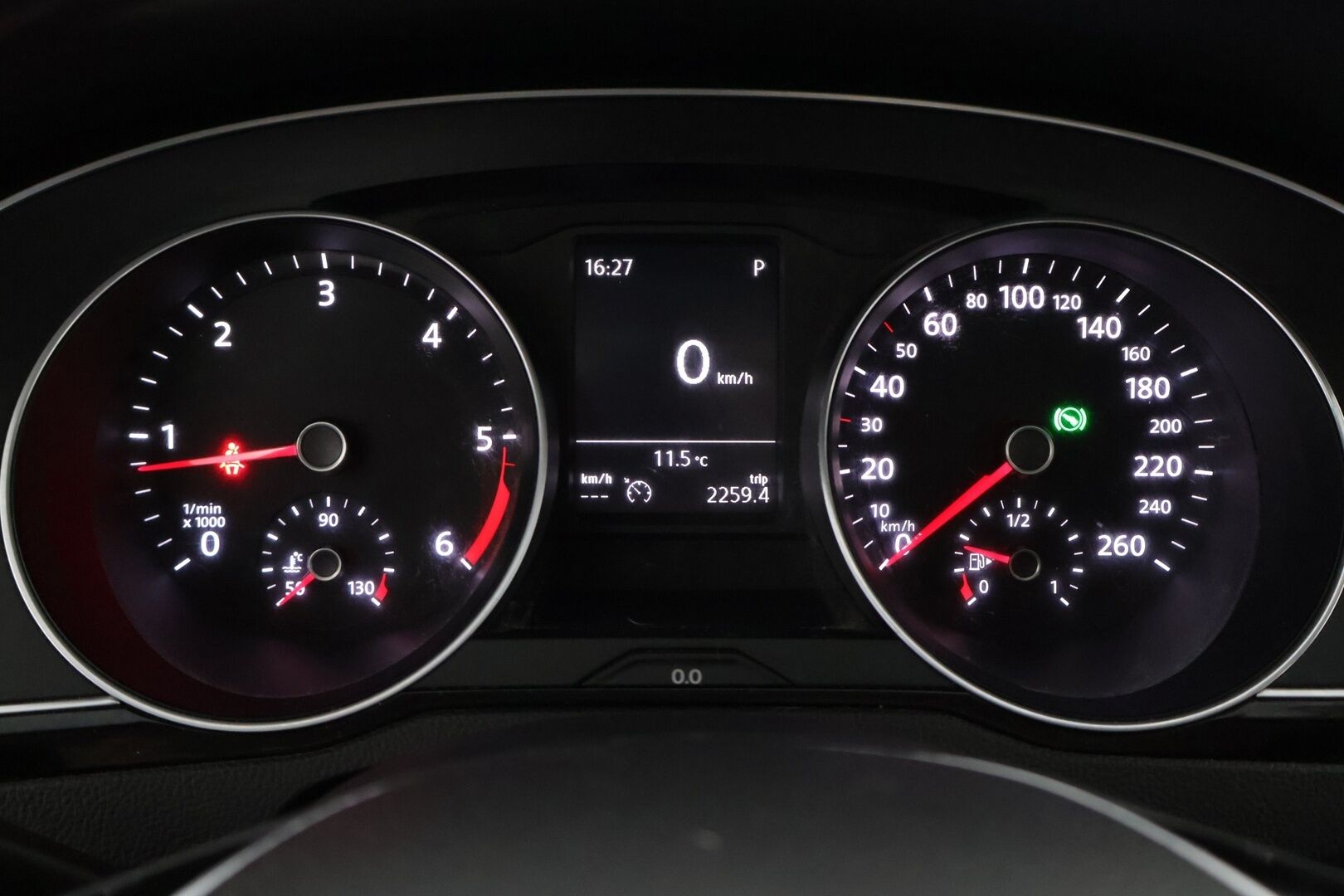 Volkswagen Passat 2015 Variant Comfortline 1,6 TDI 88 kW (120 hv) BlueMotion Technology  * YritysOutlet - Myydään vain yrityksille / Webasto * - YritysOutlet - Myydään vain yrityksille / Vetokoukku / Sähkökontti / Katsastus 02/2027