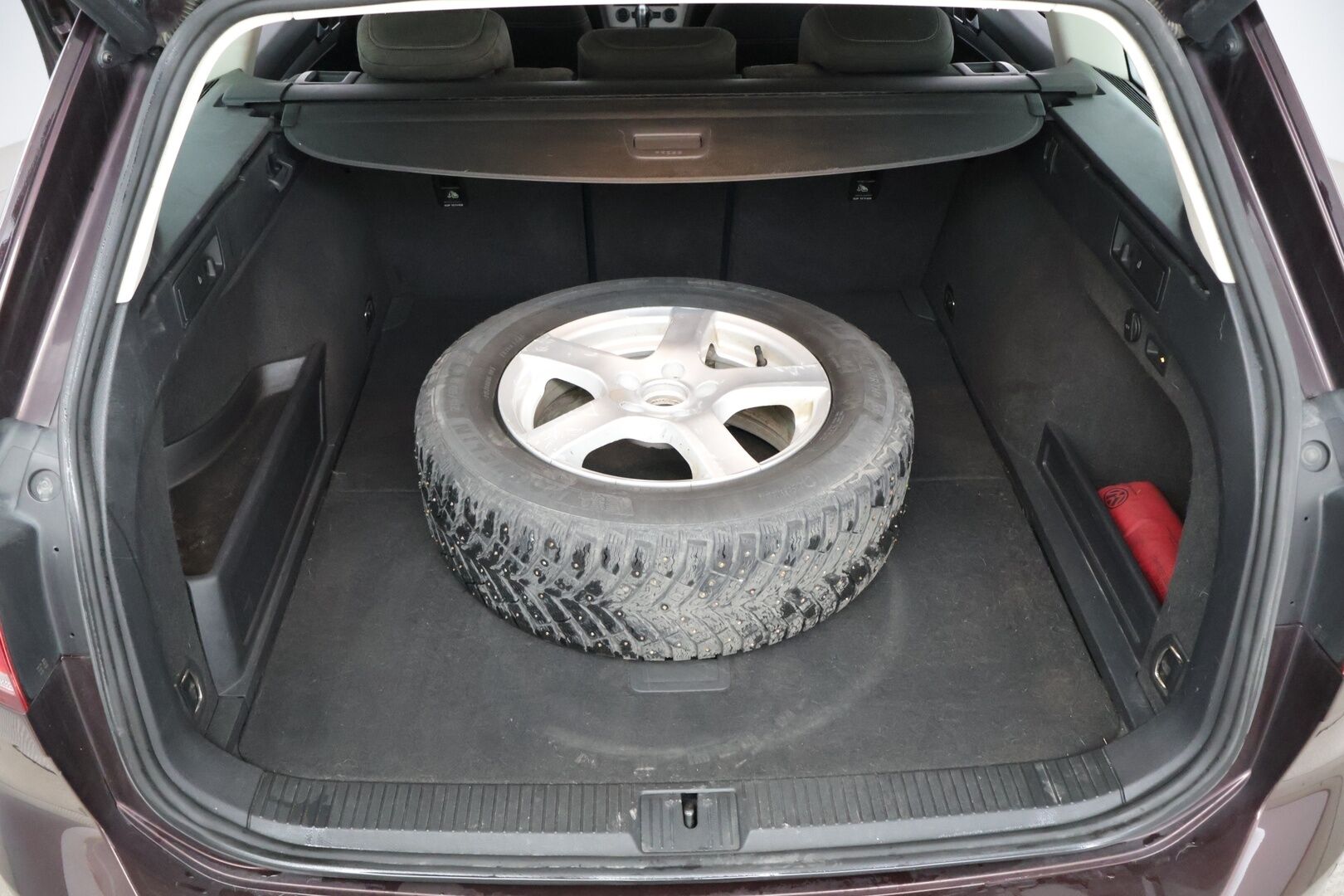 Volkswagen Passat 2015 Variant Comfortline 1,6 TDI 88 kW (120 hv) BlueMotion Technology  * YritysOutlet - Myydään vain yrityksille / Webasto * - YritysOutlet - Myydään vain yrityksille / Vetokoukku / Sähkökontti / Katsastus 02/2027