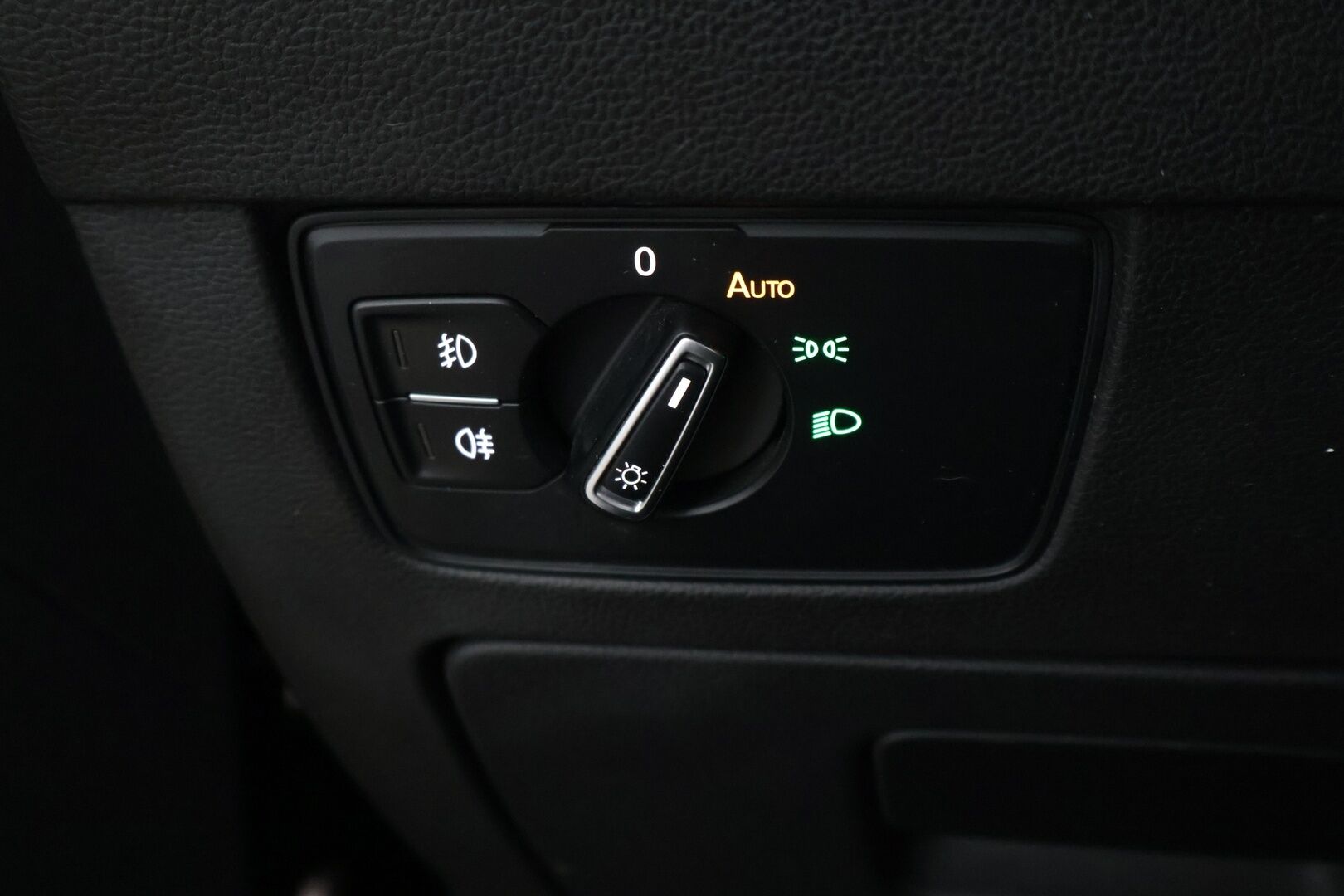 Volkswagen Passat 2015 Variant Comfortline 1,6 TDI 88 kW (120 hv) BlueMotion Technology  * YritysOutlet - Myydään vain yrityksille / Webasto * - YritysOutlet - Myydään vain yrityksille / Vetokoukku / Sähkökontti / Katsastus 02/2027