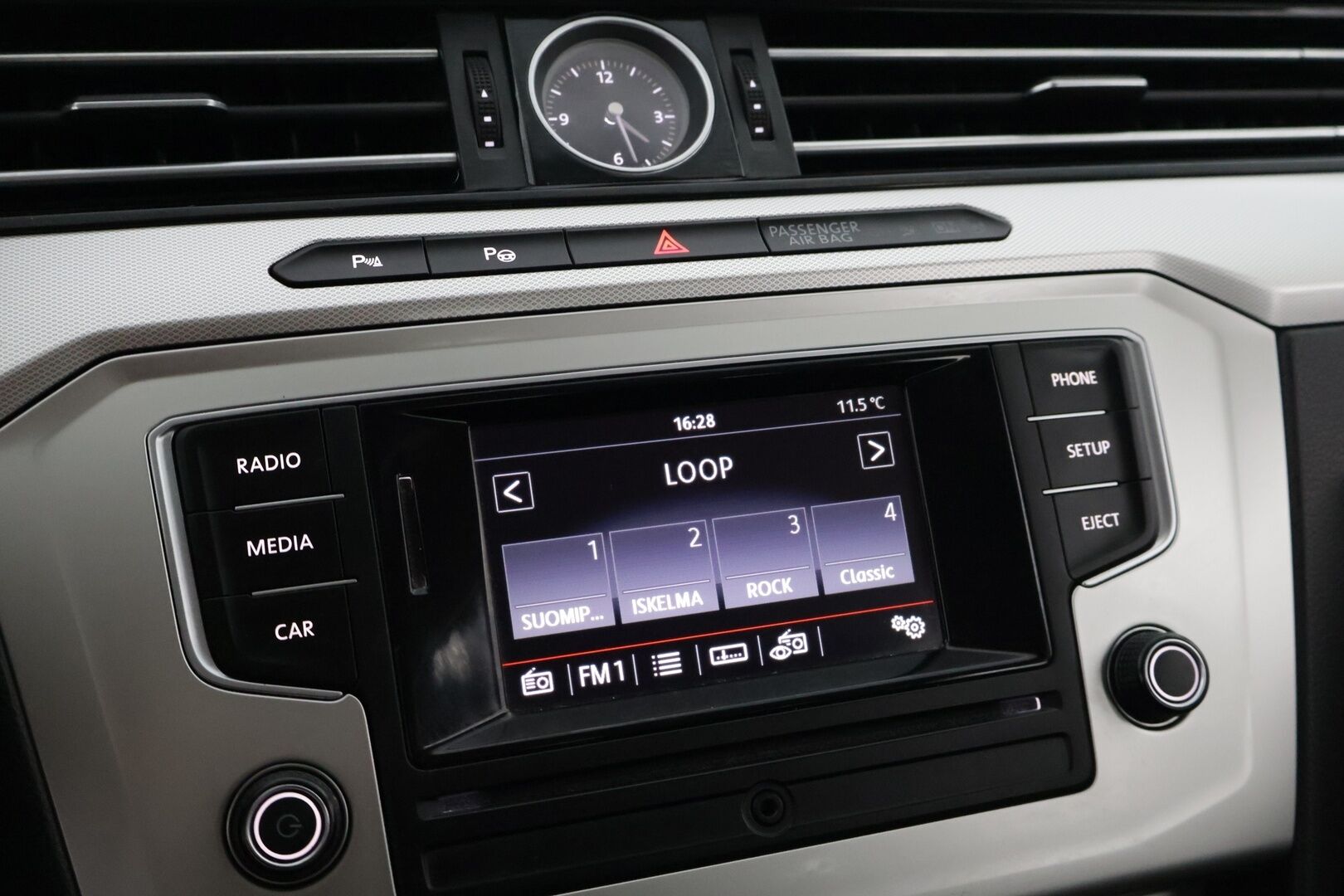 Volkswagen Passat 2015 Variant Comfortline 1,6 TDI 88 kW (120 hv) BlueMotion Technology  * YritysOutlet - Myydään vain yrityksille / Webasto * - YritysOutlet - Myydään vain yrityksille / Vetokoukku / Sähkökontti / Katsastus 02/2027