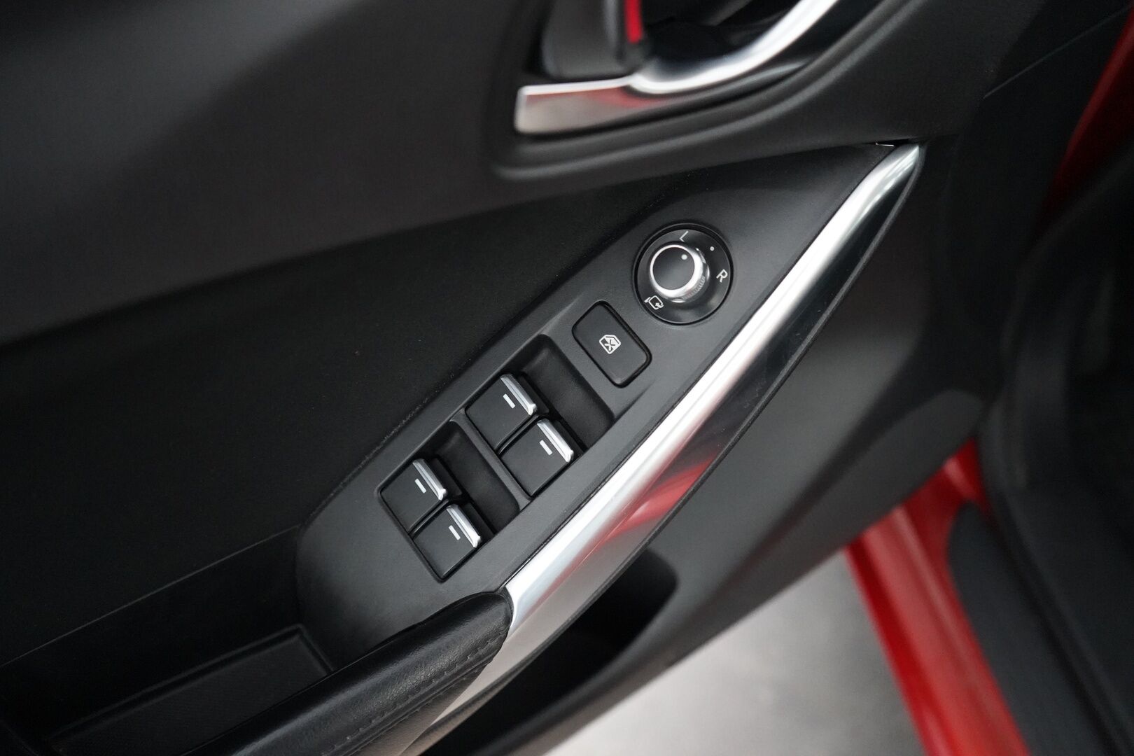 Mazda 6 2015 Sport Wagon 2,0 (145) SKYACTIV-G Premium Plus * Vakkari / Lohko / Tutkat / Penkinlämmittimet / Bluetooth * - Suomi-auto / Merkkihuollettu / Juuri katsastettu / Kahdet OEM vanteet