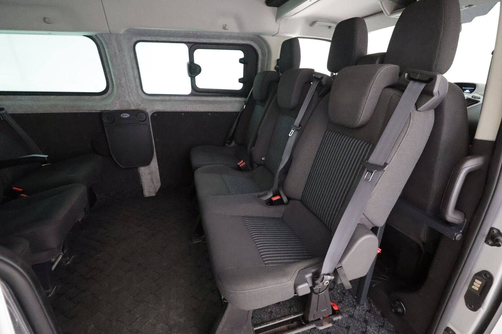 Ford TOURNEO CUSTOM 2014 310 2,2TDCi 125 hv Trend M6 Kombi M1 L2H2 FWD 9-P - * Webasto | Bluetooth | Vakkari | Ilmastointi | Lectican sisusta | Merkkihuollot | Kahdet renkaat *