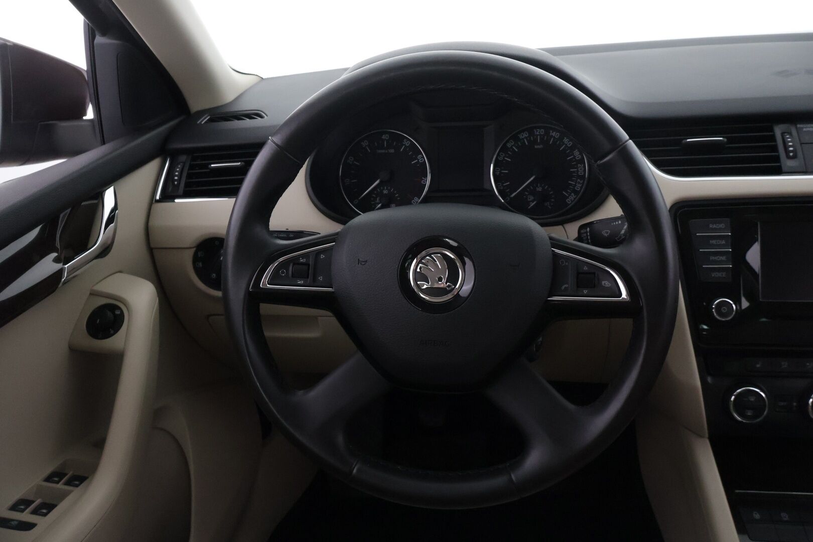 Skoda Octavia 2015 Combi 1,4 TSI Elegance - 2.om Suomi-auto | Kessy | Vakkari | Bluetooth | S.kontti | Koukku | 2x renkaat