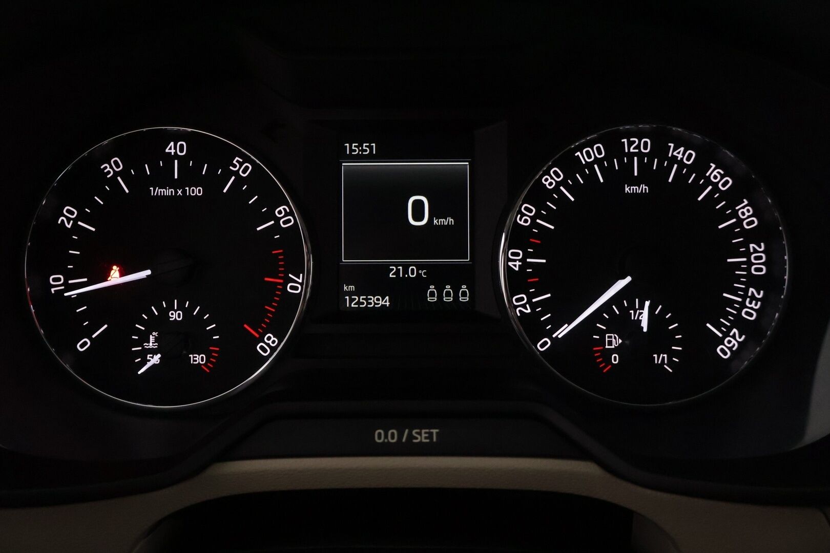 Skoda Octavia 2015 Combi 1,4 TSI Elegance - 2.om Suomi-auto | Kessy | Vakkari | Bluetooth | S.kontti | Koukku | 2x renkaat