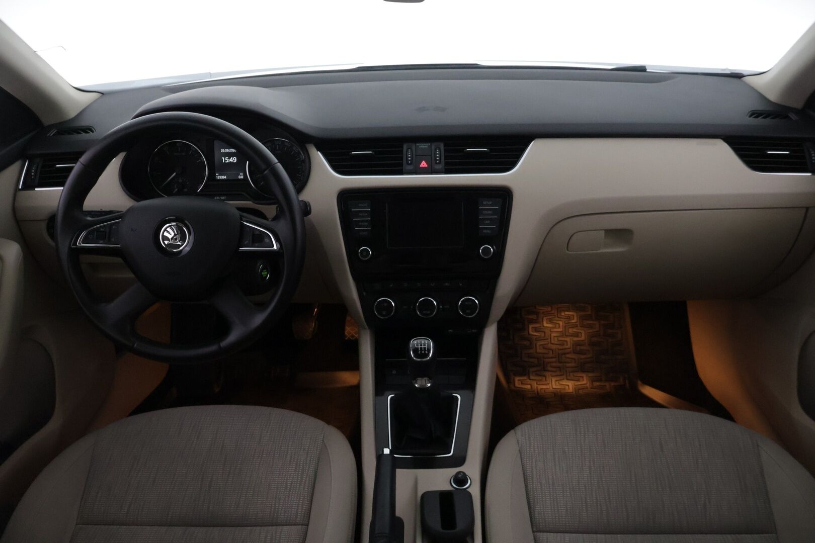 Skoda Octavia 2015 Combi 1,4 TSI Elegance - 2.om Suomi-auto | Kessy | Vakkari | Bluetooth | S.kontti | Koukku | 2x renkaat