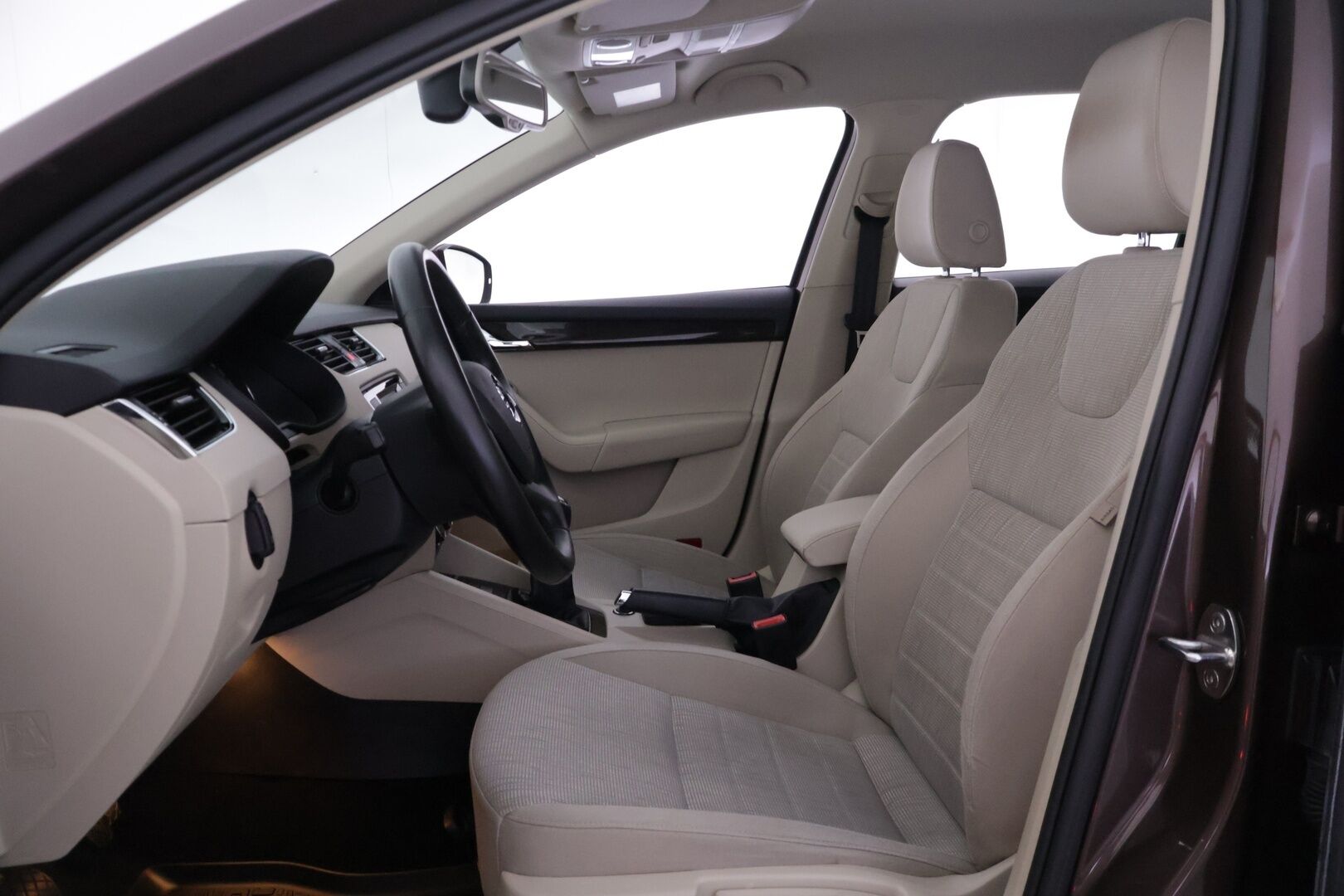 Skoda Octavia 2015 Combi 1,4 TSI Elegance - 2.om Suomi-auto | Kessy | Vakkari | Bluetooth | S.kontti | Koukku | 2x renkaat