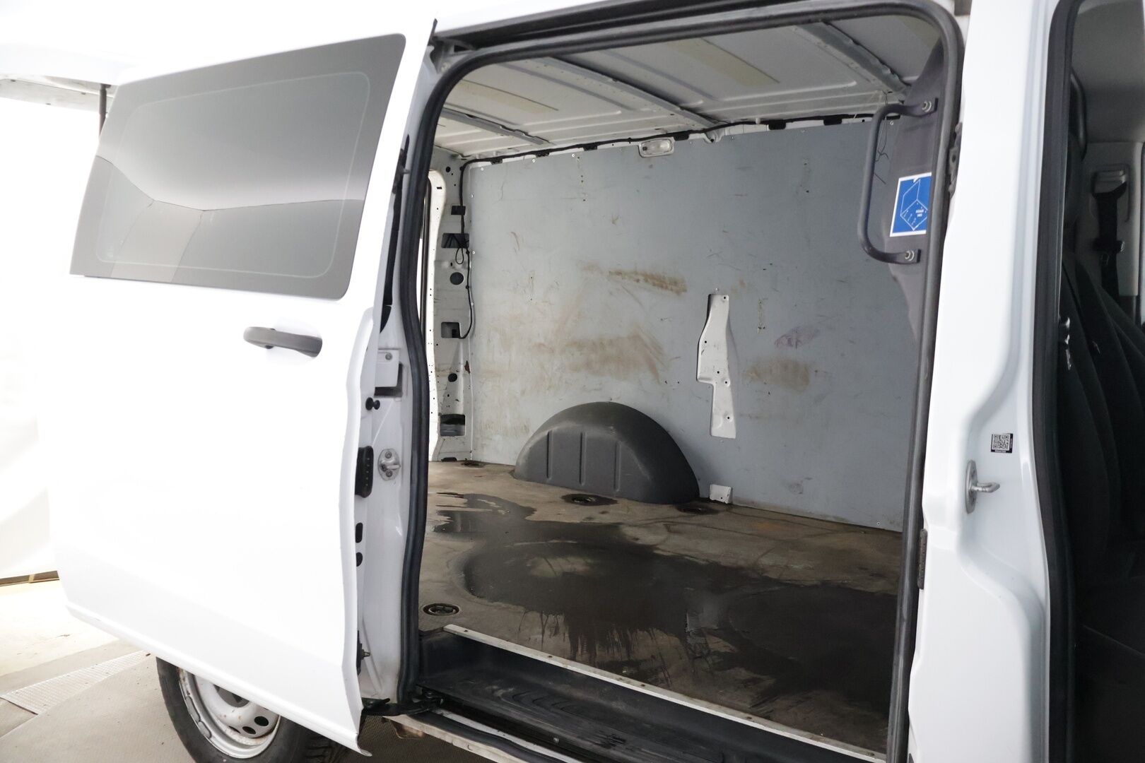 Mercedes-Benz Vito 2015 109CDI-3,05/32K keskipitkä A2 ONE - * Juuri tullut Alvillinen paku! * - HULLUT VÄLIPÄIVÄT KORKOTARJOUS 2,49%