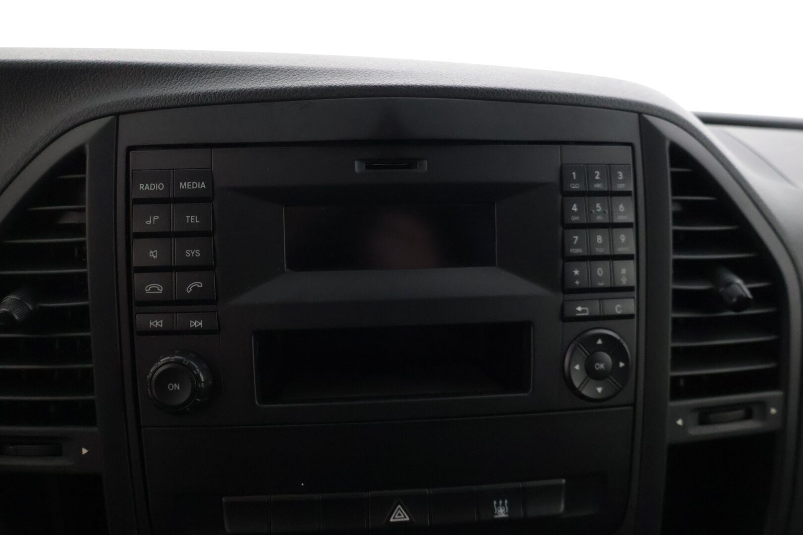 Mercedes-Benz Vito 2015 109CDI-3,05/32K keskipitkä A2 ONE - * Juuri tullut Alvillinen paku! * - HULLUT VÄLIPÄIVÄT KORKOTARJOUS 2,49%