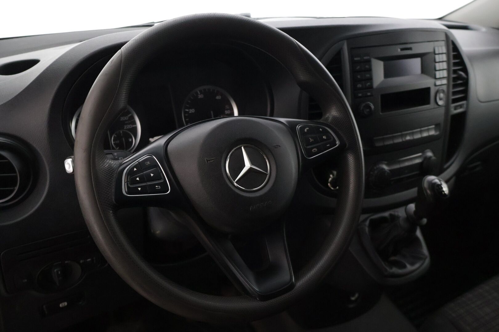 Mercedes-Benz Vito 2015 109CDI-3,05/32K keskipitkä A2 ONE - * Juuri tullut Alvillinen paku! * - HULLUT VÄLIPÄIVÄT KORKOTARJOUS 2,49%