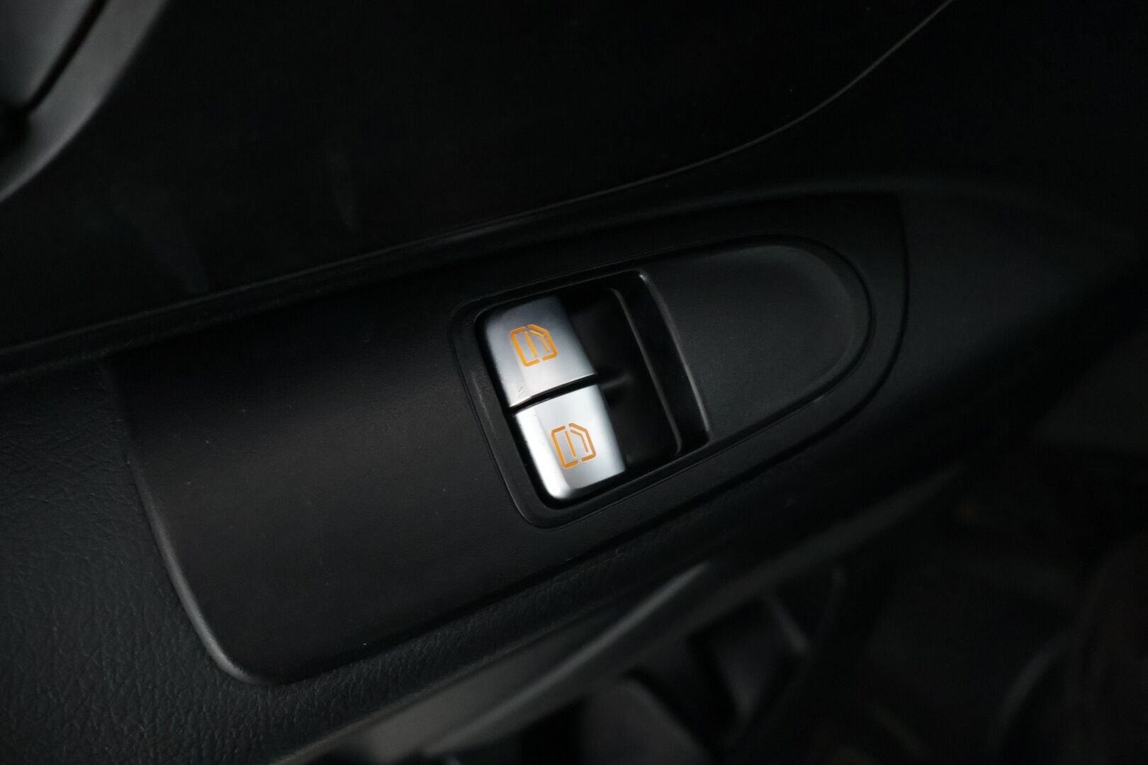 Mercedes-Benz Vito 2015 109CDI-3,05/32K keskipitkä A2 ONE - * Juuri tullut Alvillinen paku! * - HULLUT VÄLIPÄIVÄT KORKOTARJOUS 2,49%