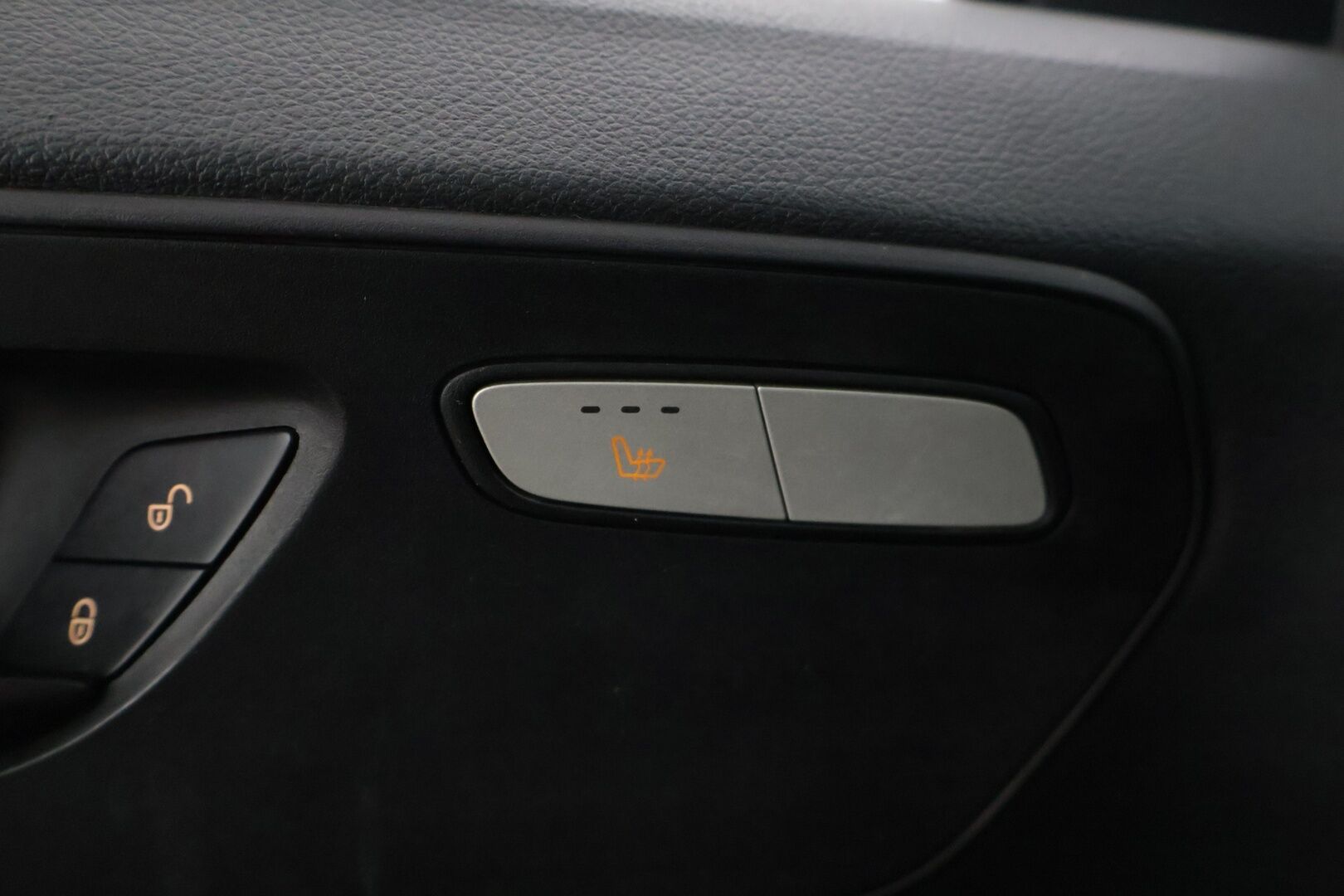 Mercedes-Benz Vito 2015 109CDI-3,05/32K keskipitkä A2 ONE - * Juuri tullut Alvillinen paku! * - HULLUT VÄLIPÄIVÄT KORKOTARJOUS 2,49%