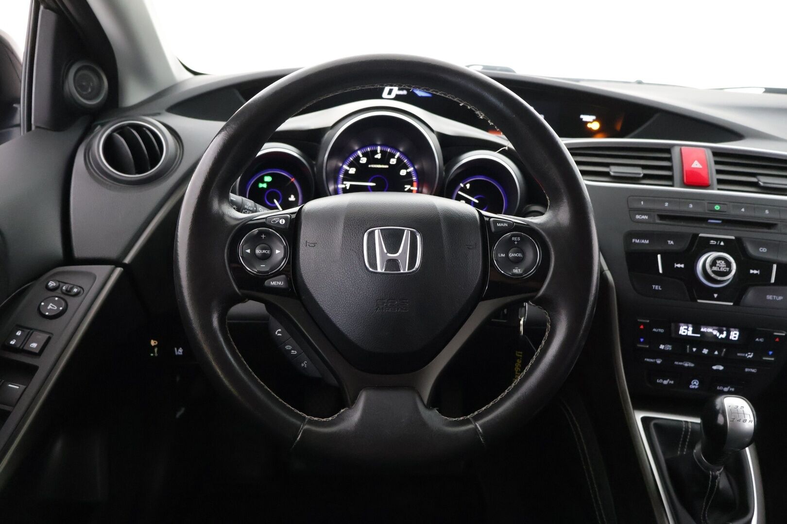 Honda Civic 2015 Tourer 1,8i Sport ADAS - Vakkari | P.kamera | BLIS | Bluetooth | Koukku