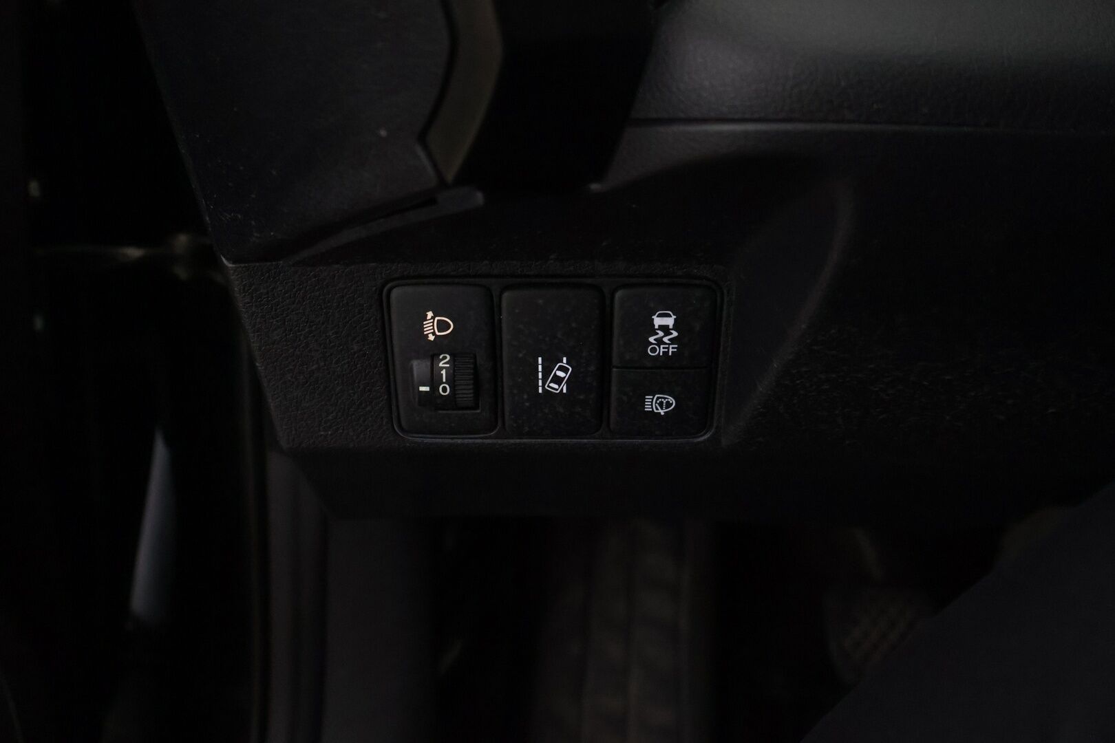 Honda Civic 2015 Tourer 1,8i Sport ADAS - Vakkari | P.kamera | BLIS | Bluetooth | Koukku