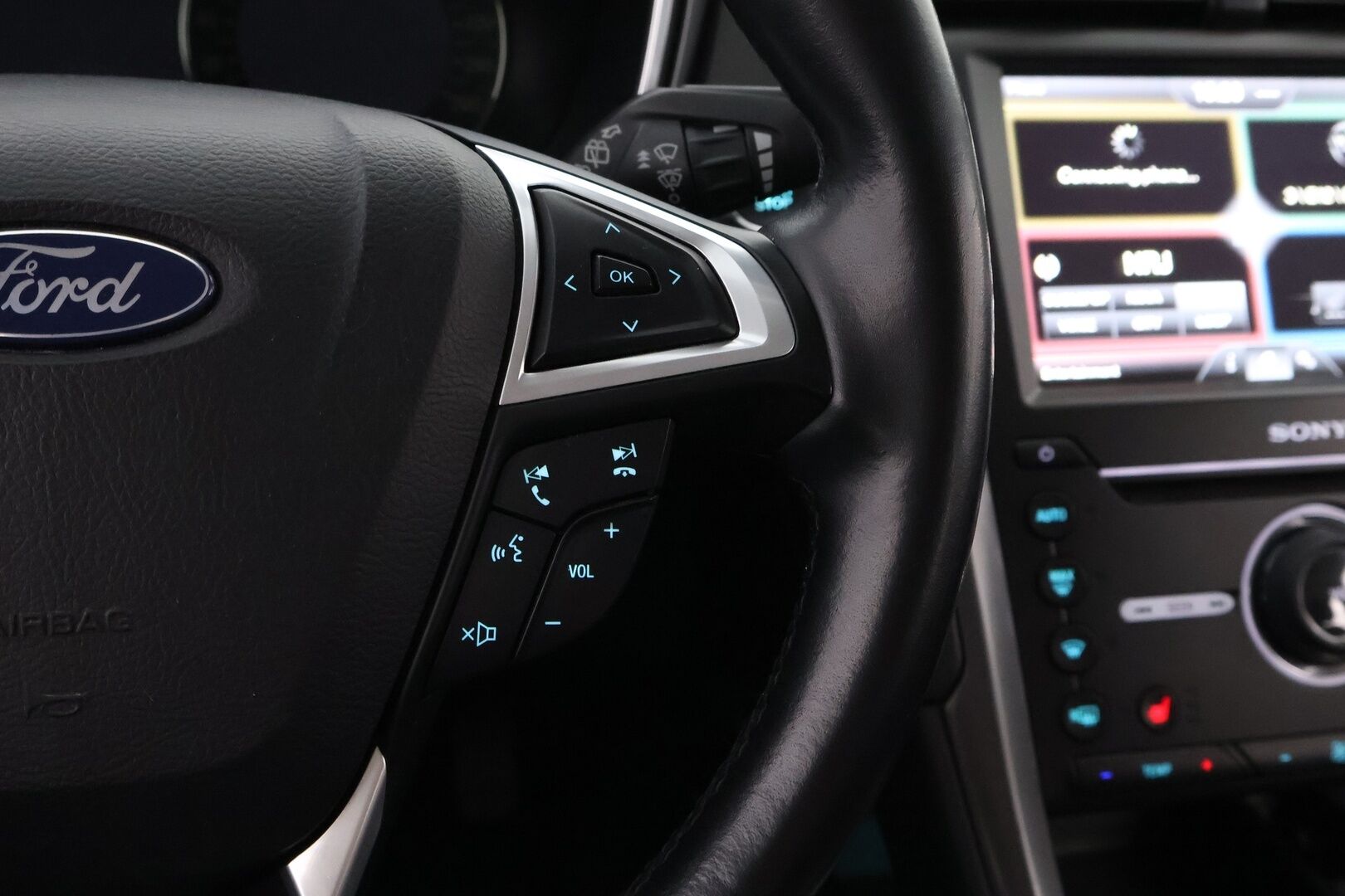 Ford Mondeo 2015 1,6 TDCi 115hv ECOnetic M6 Titanium Business 5D * Suomiauto / Peruutuskamera / Koukku / Sony Premium Sound / Dynamic LED - Lohko & Sisäpistoke / Facelift / Jakopää tehty! - Osta nyt, maksa vasta ensi vuonna