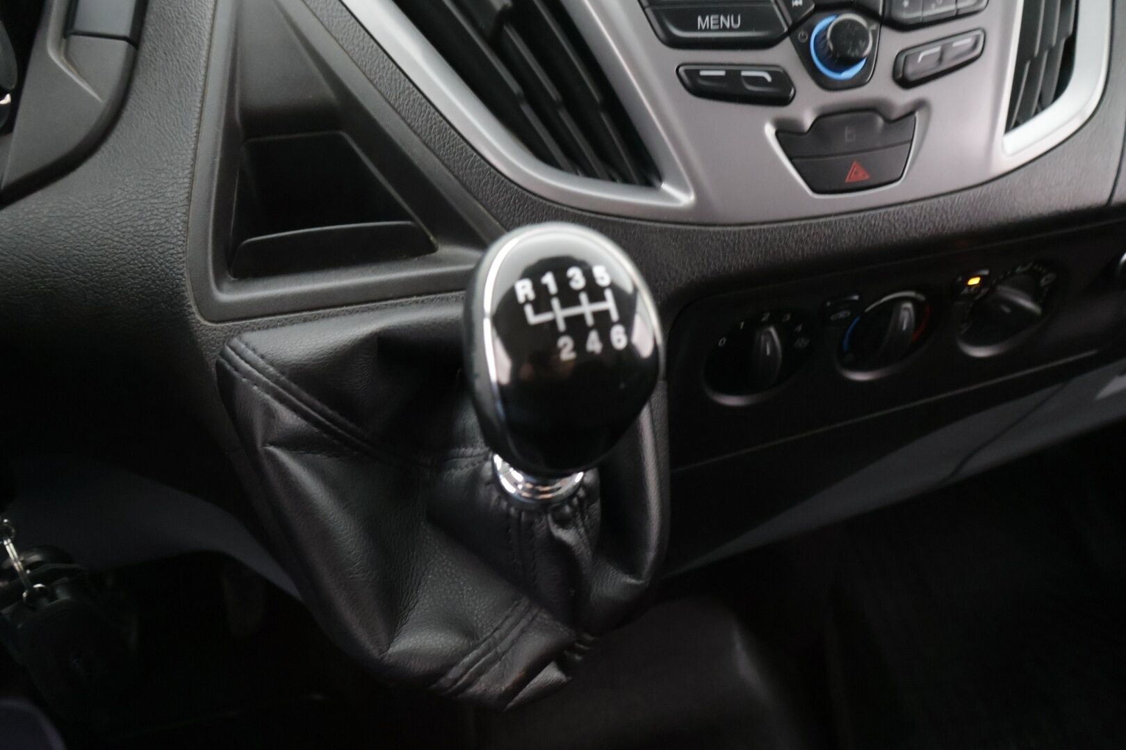 Ford Transit Custom 2015 310 2,2TDCi 125 hv Trend M6 Van N1 L2H1 FWD