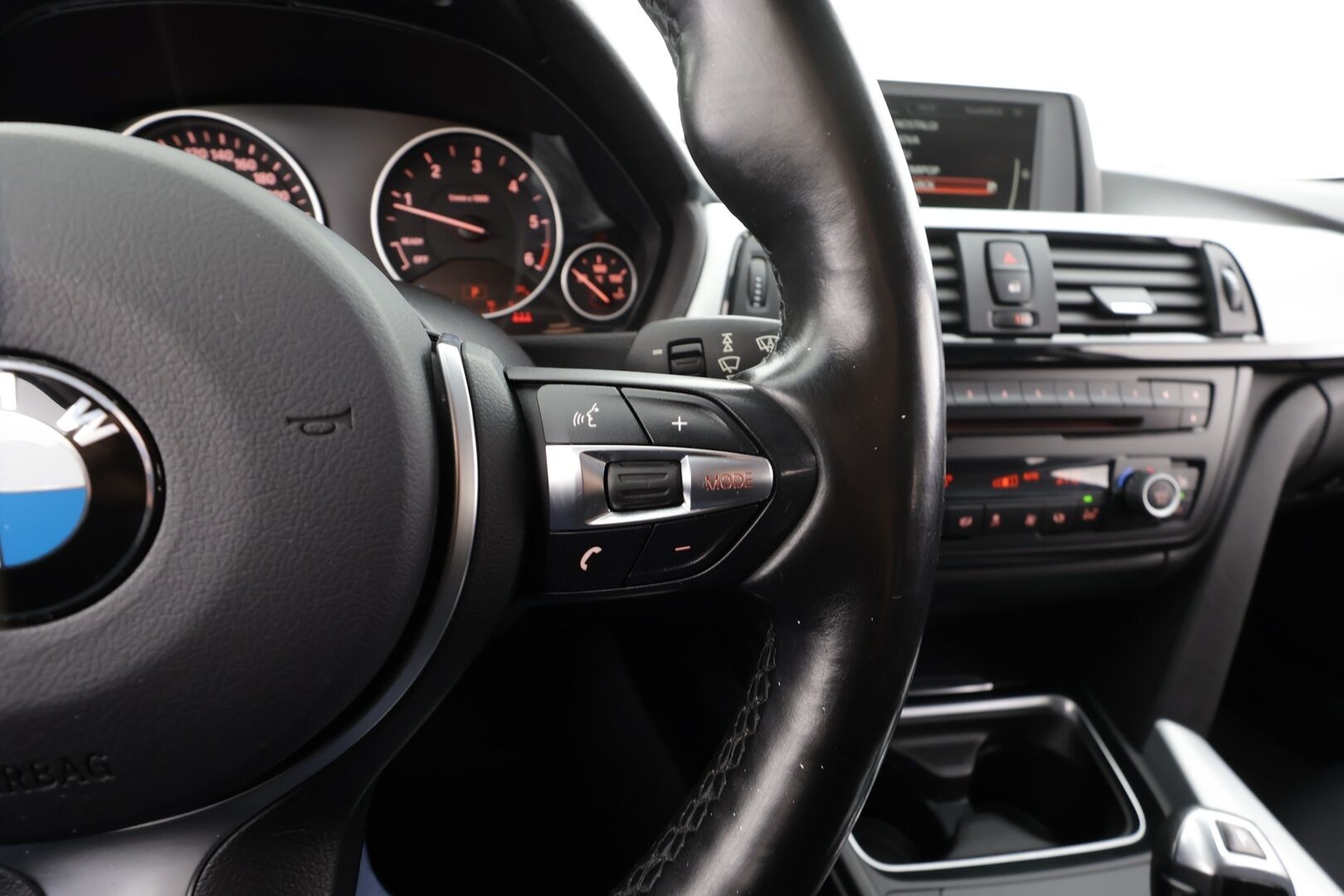 BMW 420 2016 F36 Gran Coupe 420d TwinPower Turbo A xDrive Business Automatic * Vakkari / Sporttipenkit /  xenon / P. Tutka* - Kahdet renkaat / suomi auto