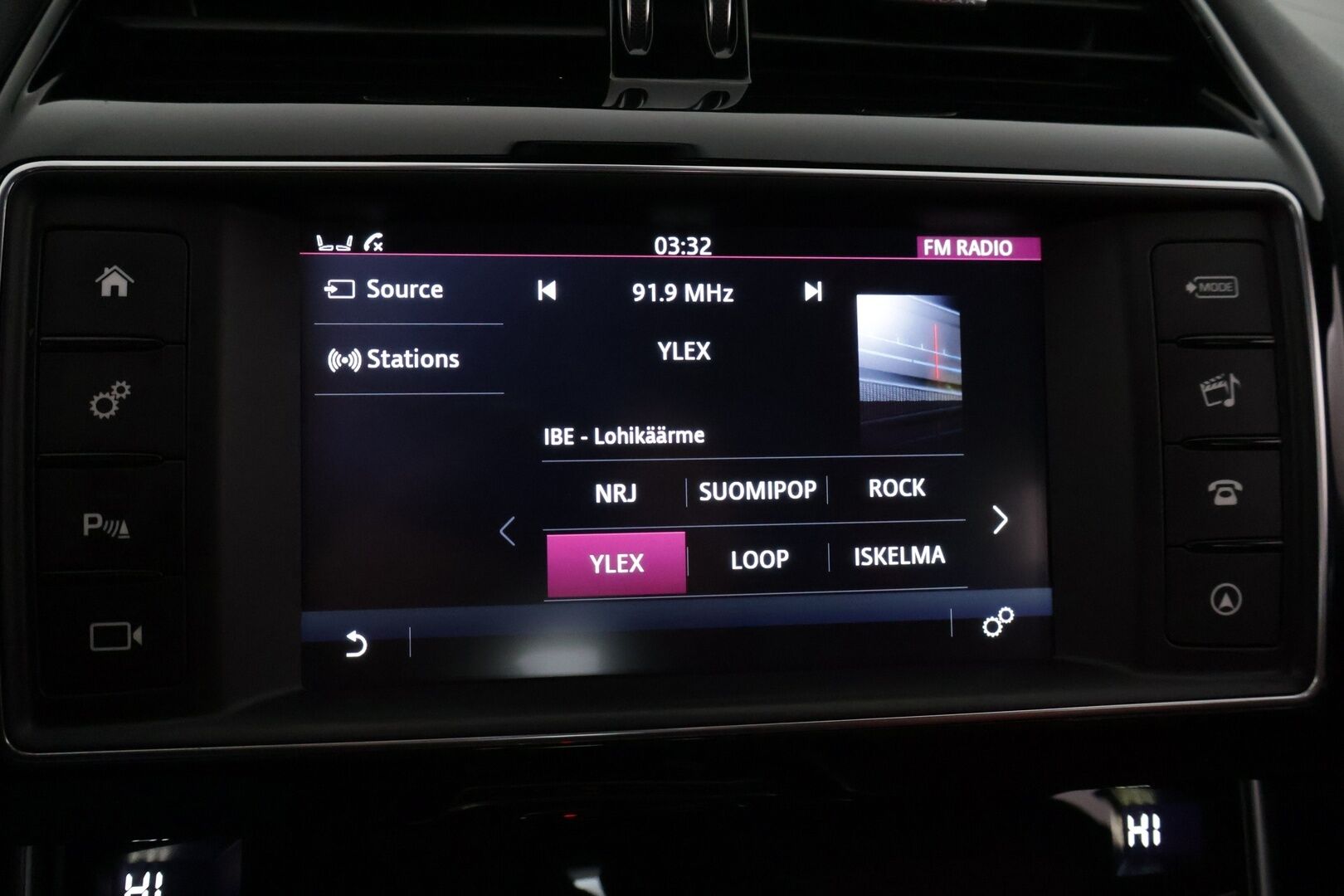 Jaguar XE 2015 20d R-Sport Aut *Webasto / Adapt. vakkari / Meridian / Punaset Nahat / Ohjauspyörän lämmitys / - *Webasto / Adapt. vakkari / Meridian / Punaset Nahat / Ohjauspyörän lämmitys / 