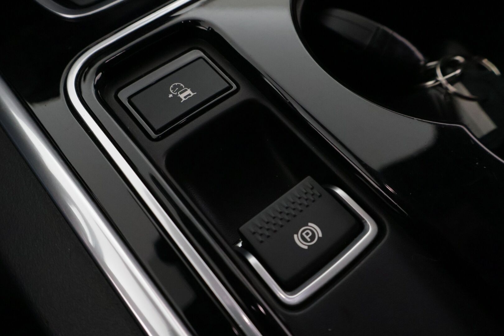 Jaguar XE 2015 20d R-Sport Aut *Webasto / Adapt. vakkari / Meridian / Punaset Nahat / Ohjauspyörän lämmitys / - *Webasto / Adapt. vakkari / Meridian / Punaset Nahat / Ohjauspyörän lämmitys / 