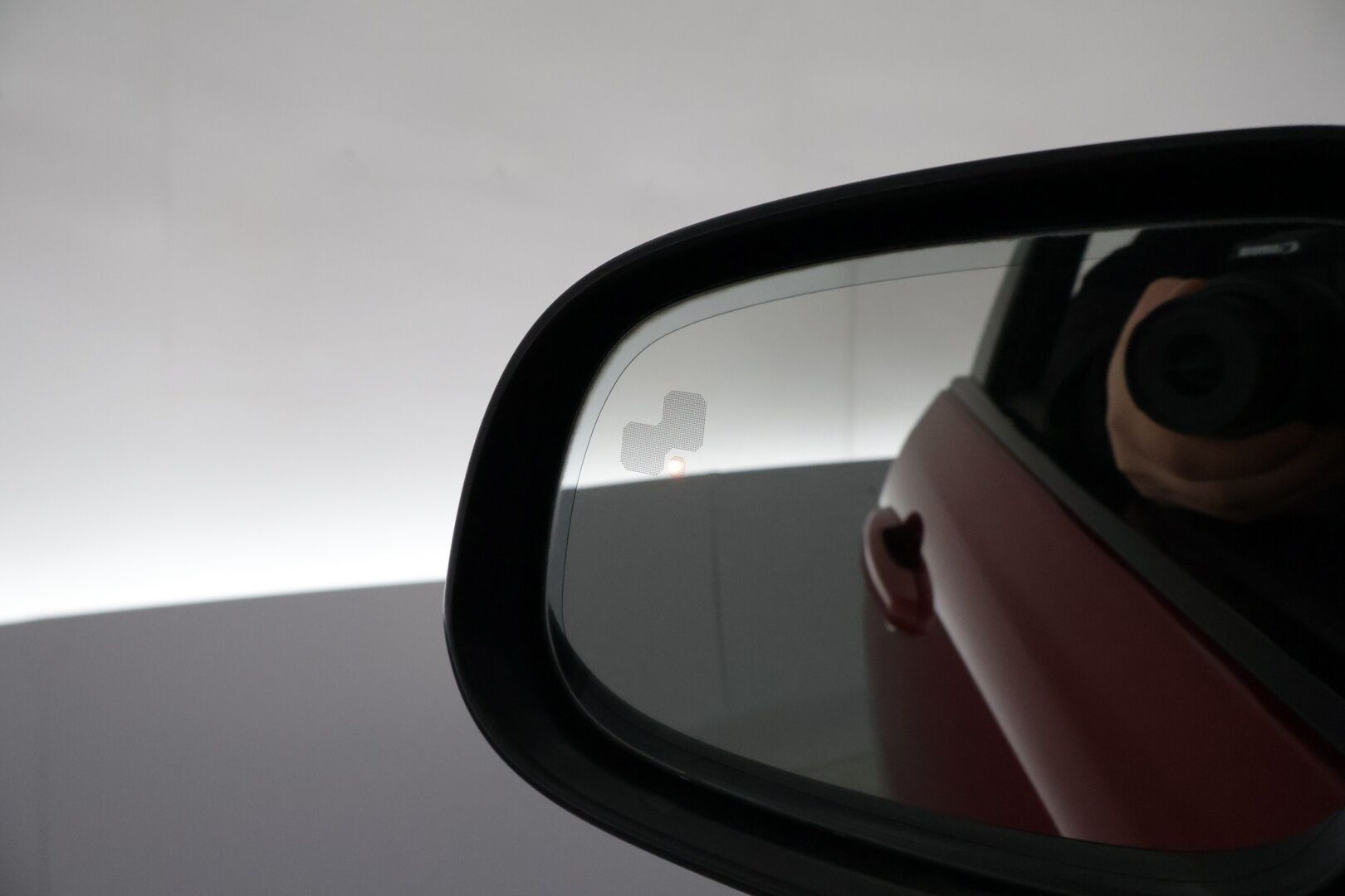 Jaguar XE 2015 20d R-Sport Aut *Webasto / Adapt. vakkari / Meridian / Punaset Nahat / Ohjauspyörän lämmitys / - *Webasto / Adapt. vakkari / Meridian / Punaset Nahat / Ohjauspyörän lämmitys / 