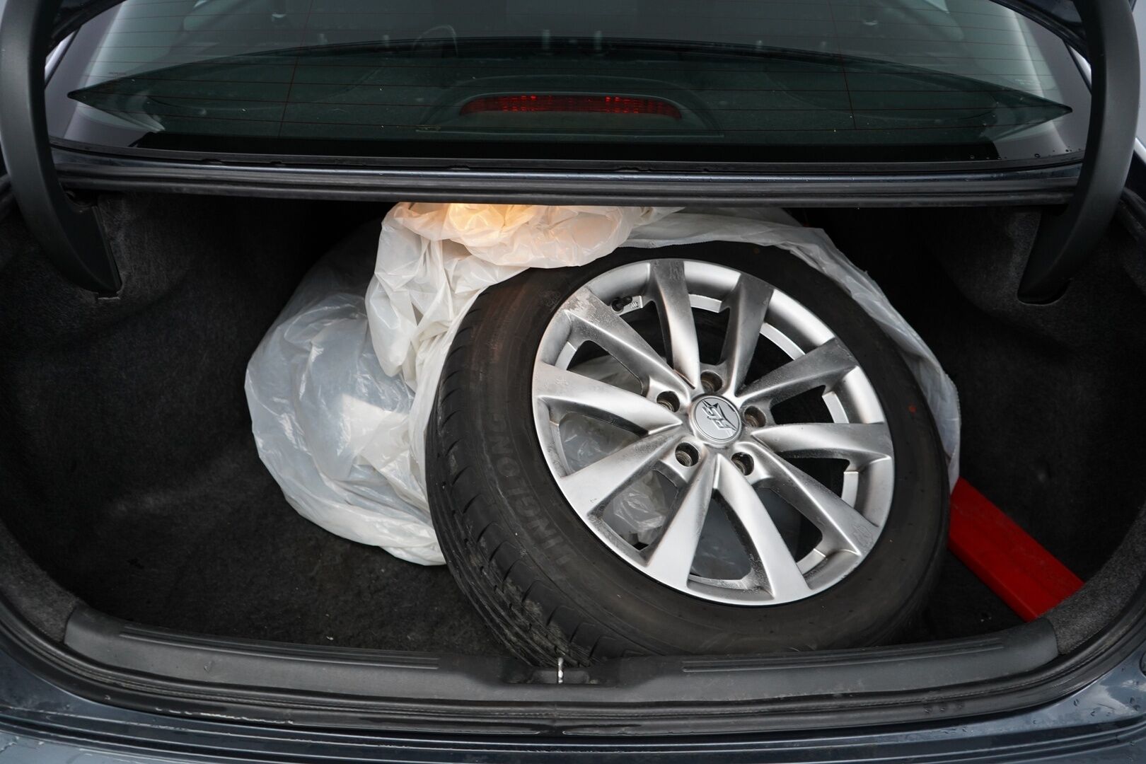 Honda Accord 2004 - YritysOutlet - Myydään vain yrityksille - Lasikatto / Lohko / Vakkari / Sähköpenkki