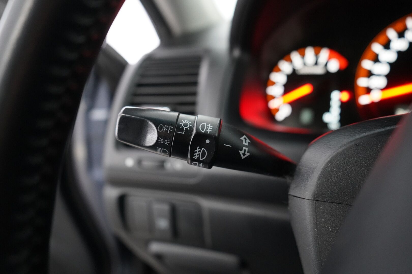 Honda Accord 2004 - YritysOutlet - Myydään vain yrityksille - Lasikatto / Lohko / Vakkari / Sähköpenkki