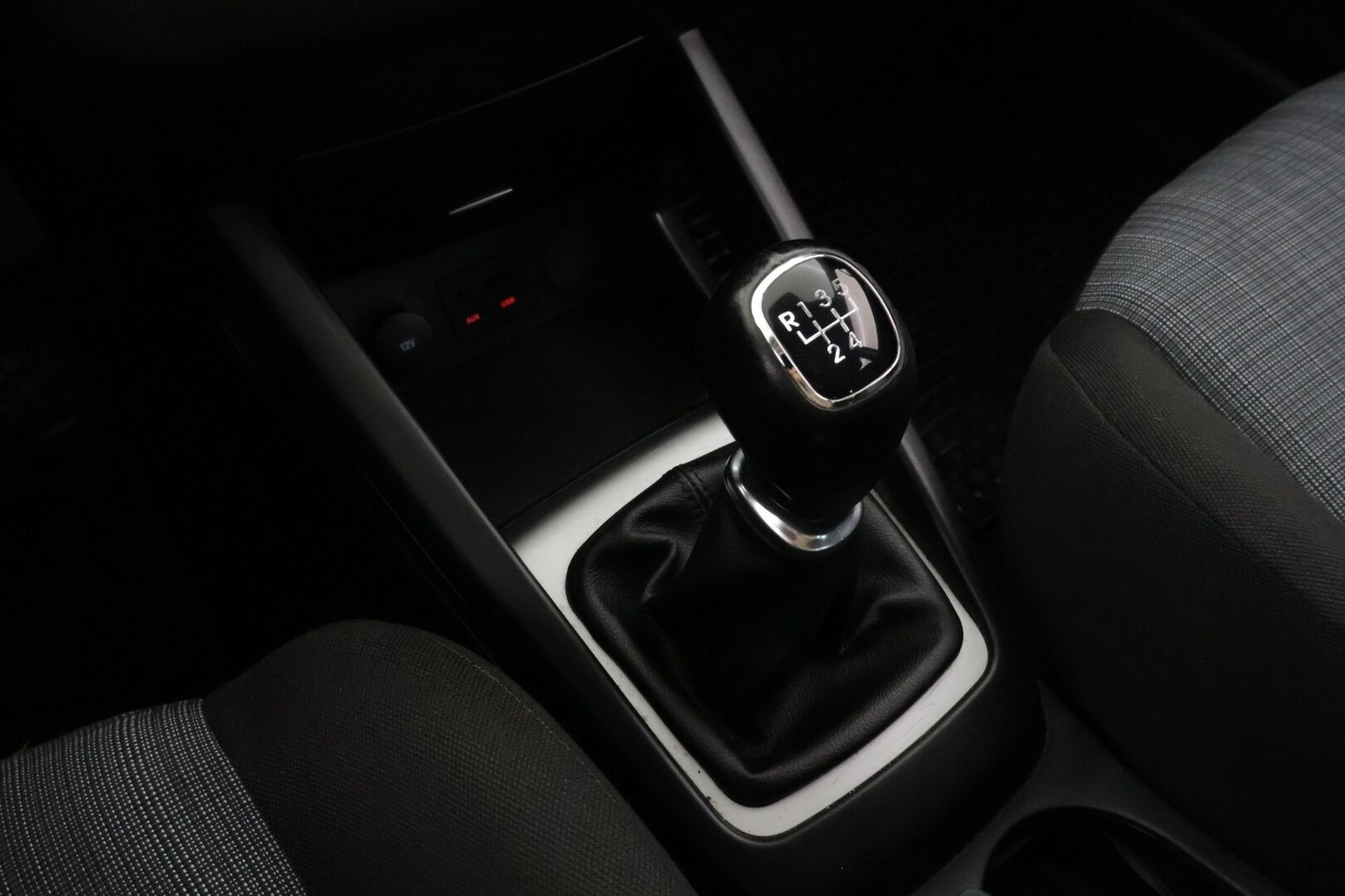 Kia cee'd 2010 2,0 EX SW - *Myydään Huutokaupat.com!*