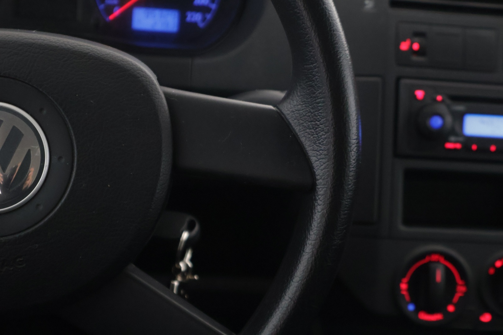 Volkswagen Polo 2005 4D POLO HATCHBACK 1.2 * YritysOutlet - Myydään vain yrityksille* - *Vähän ajettu / Ryhdikäs / Käyttöauto*