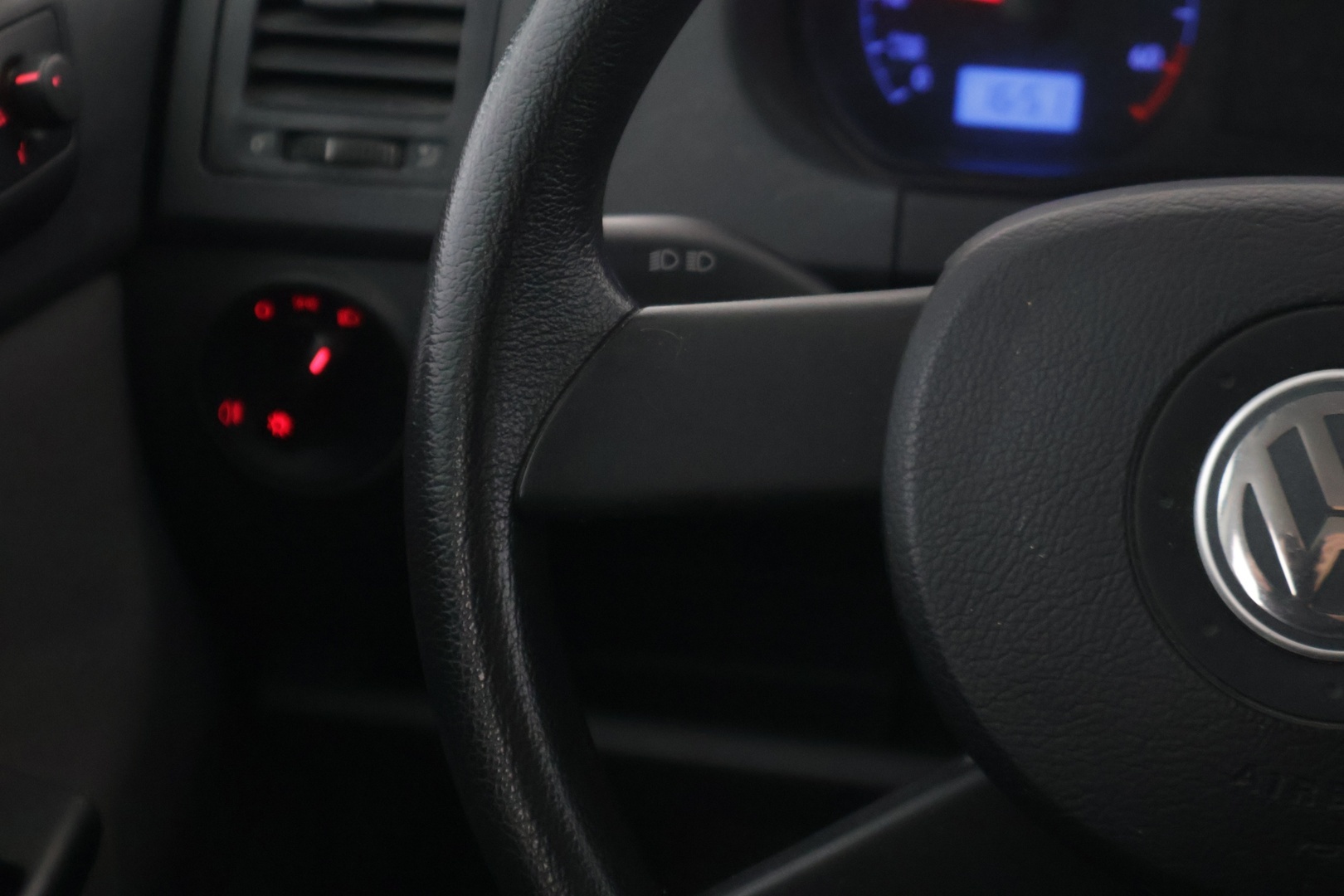 Volkswagen Polo 2005 4D POLO HATCHBACK 1.2 * YritysOutlet - Myydään vain yrityksille* - *Vähän ajettu / Ryhdikäs / Käyttöauto*