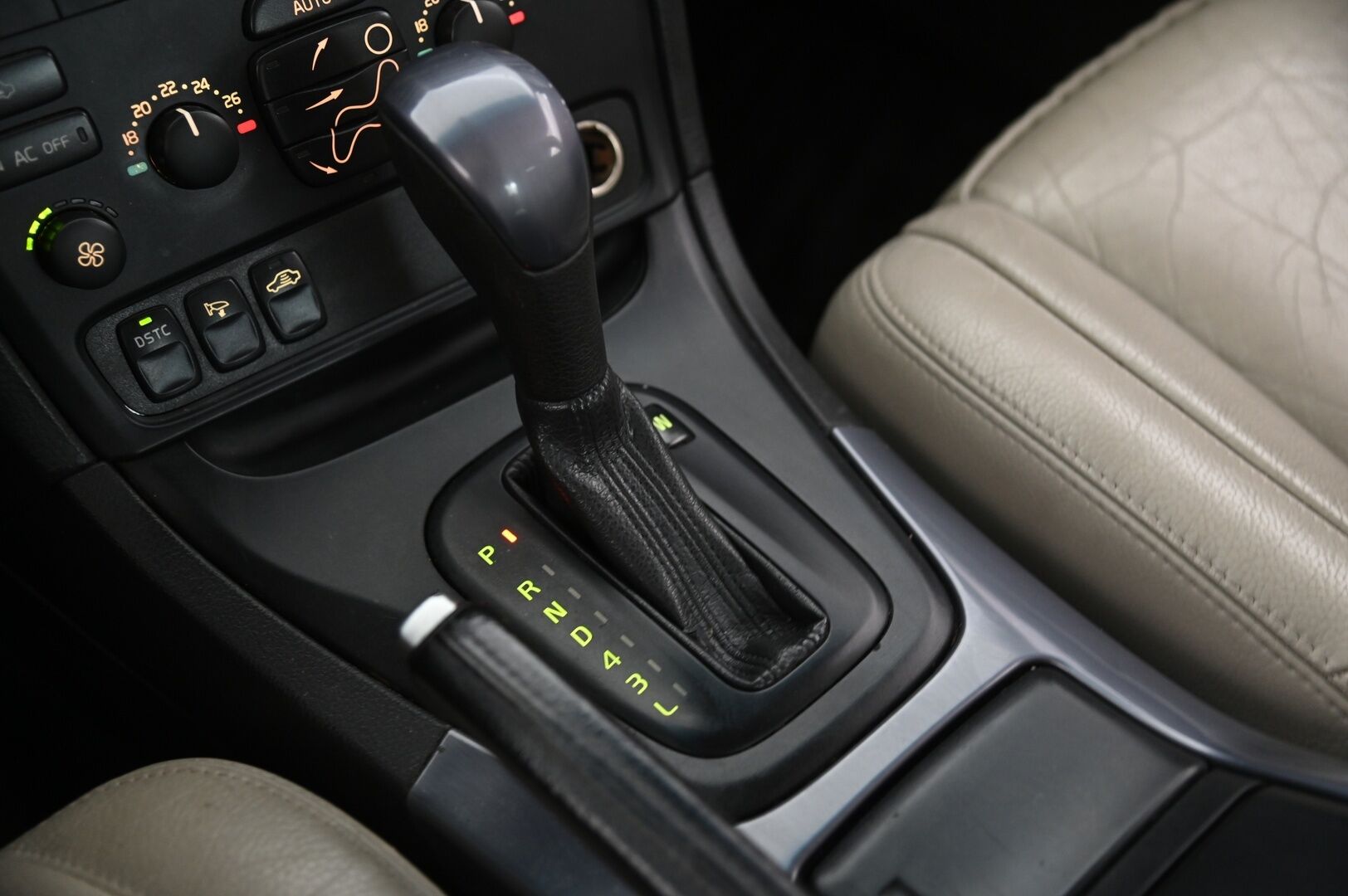 Volvo S80 2005 4D S80 SEDAN 2.4 D5 AUTOMATIC-TS7969/279 - MYYDÄÄN HUUTOKAUPPA.COM