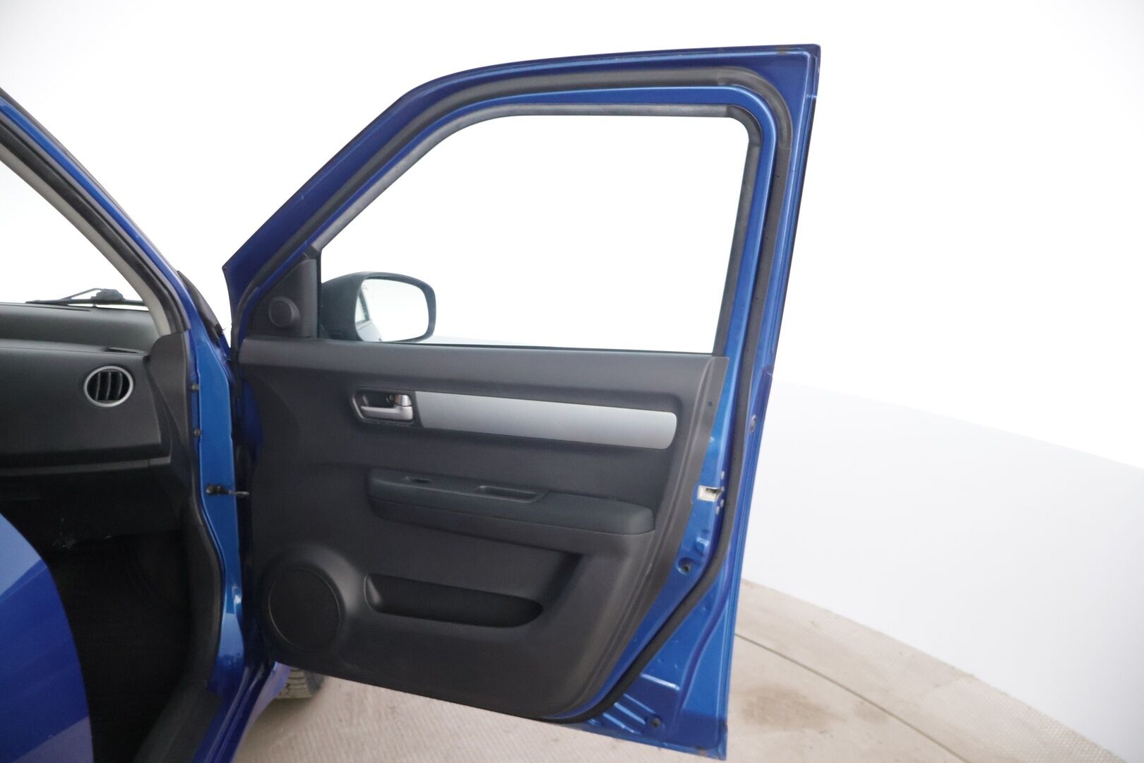 Suzuki Swift 2005 1,3  *YritysOutlet - Myydään vain yrityksille - YritysOutlet - Myydään vain yrityksille* - 2x Renkailla 