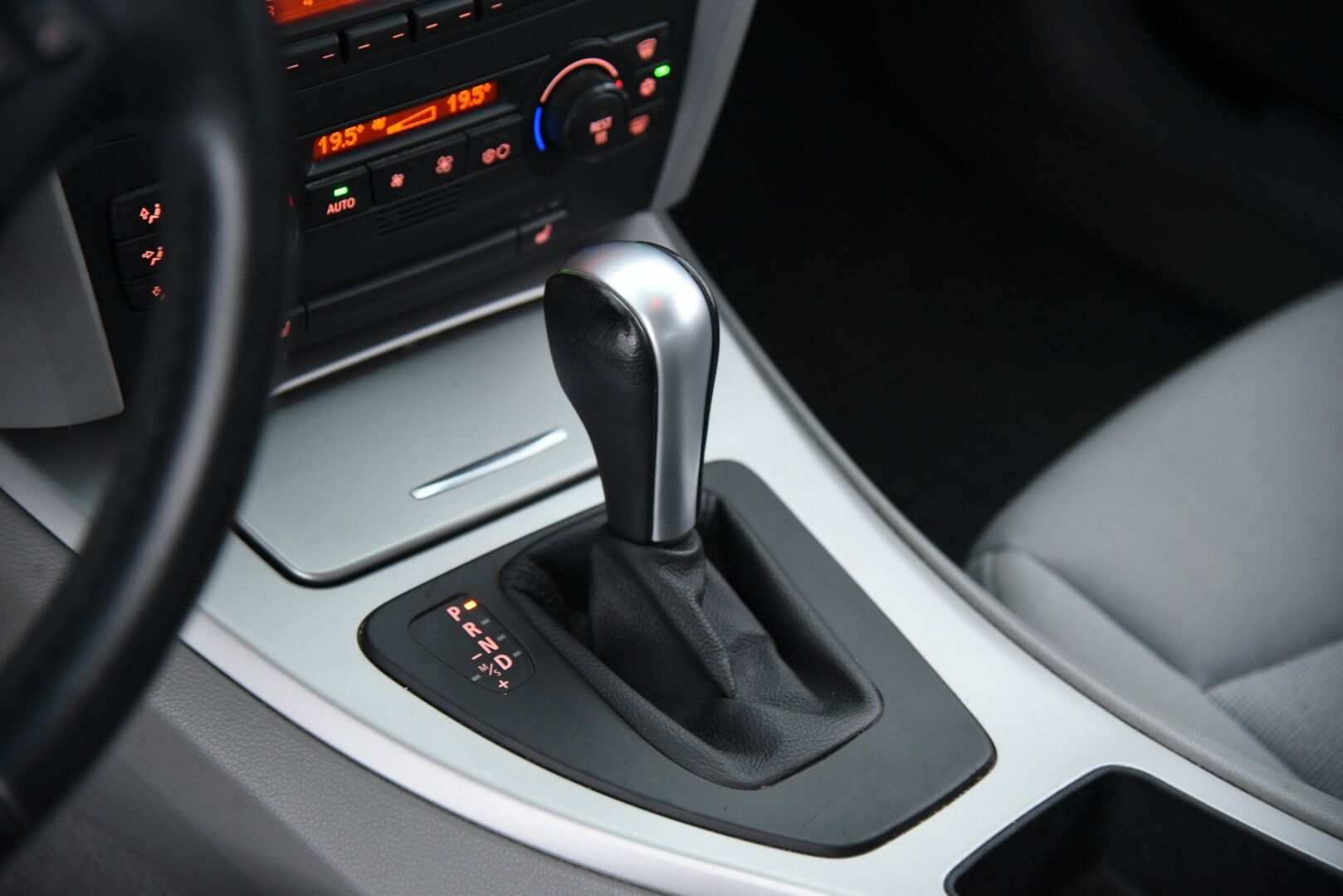 BMW 325 2005 5D 325I TOURING AUTOMATIC-VS11/276 / Myydään Huutokaupat.com:issa! - Myydään huutokaupat.com:issa!
