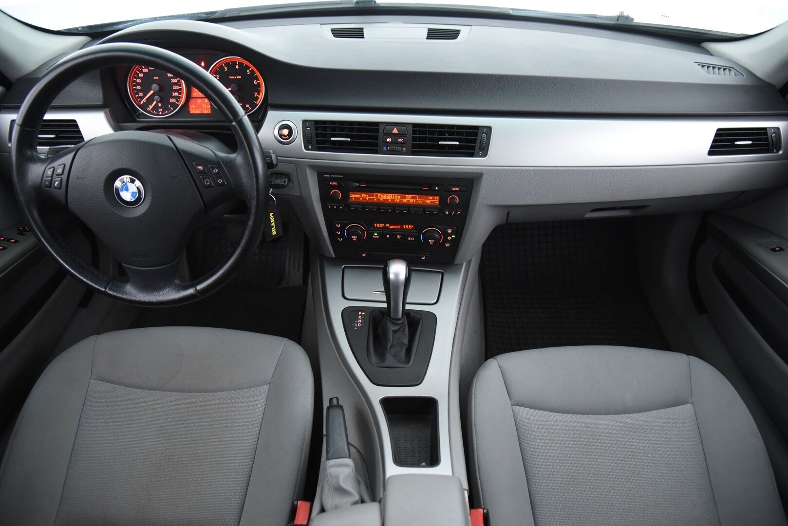 BMW 325 2005 5D 325I TOURING AUTOMATIC-VS11/276 / Myydään Huutokaupat.com:issa! - Myydään huutokaupat.com:issa!