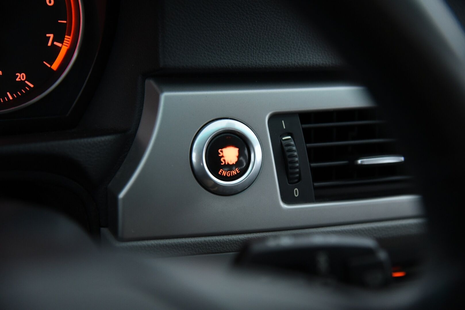 BMW 325 2005 5D 325I TOURING AUTOMATIC-VS11/276 / Myydään Huutokaupat.com:issa! - Myydään huutokaupat.com:issa!