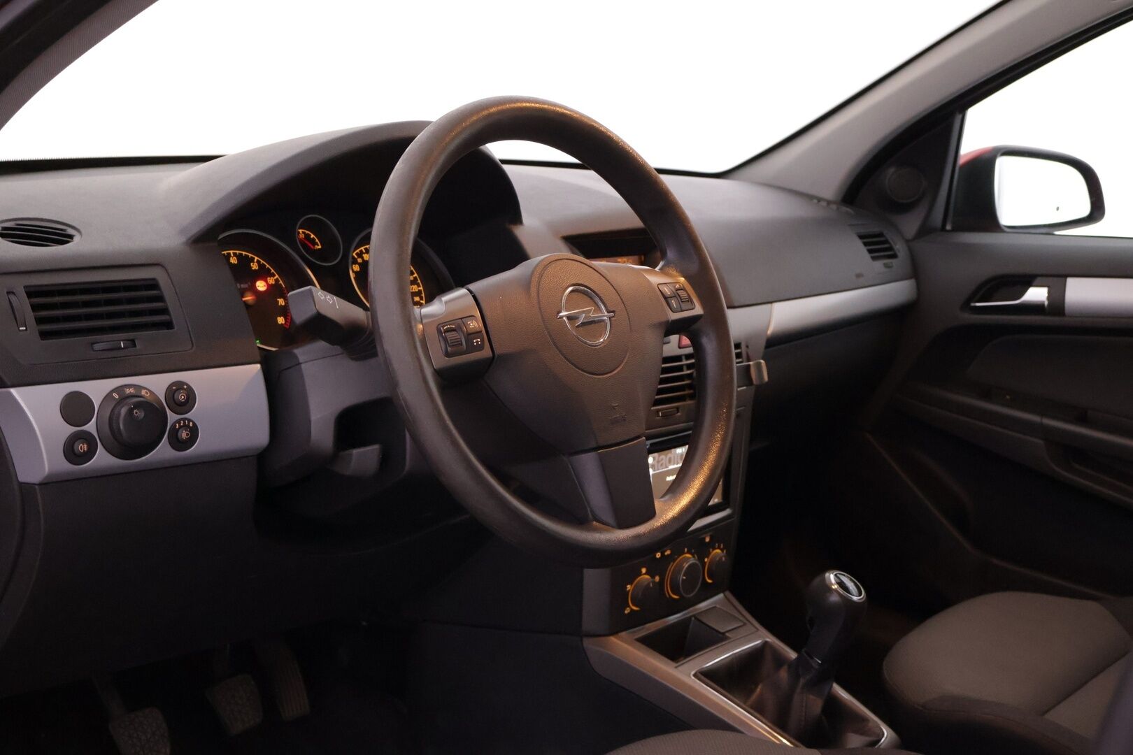Opel Astra 2006 5D ASTRA STW 1.8 - YritysOutlet - Myydään vain yrityksille - – Tämä auto myydään YritysOutlet -valikoimasta vain yritykselle
