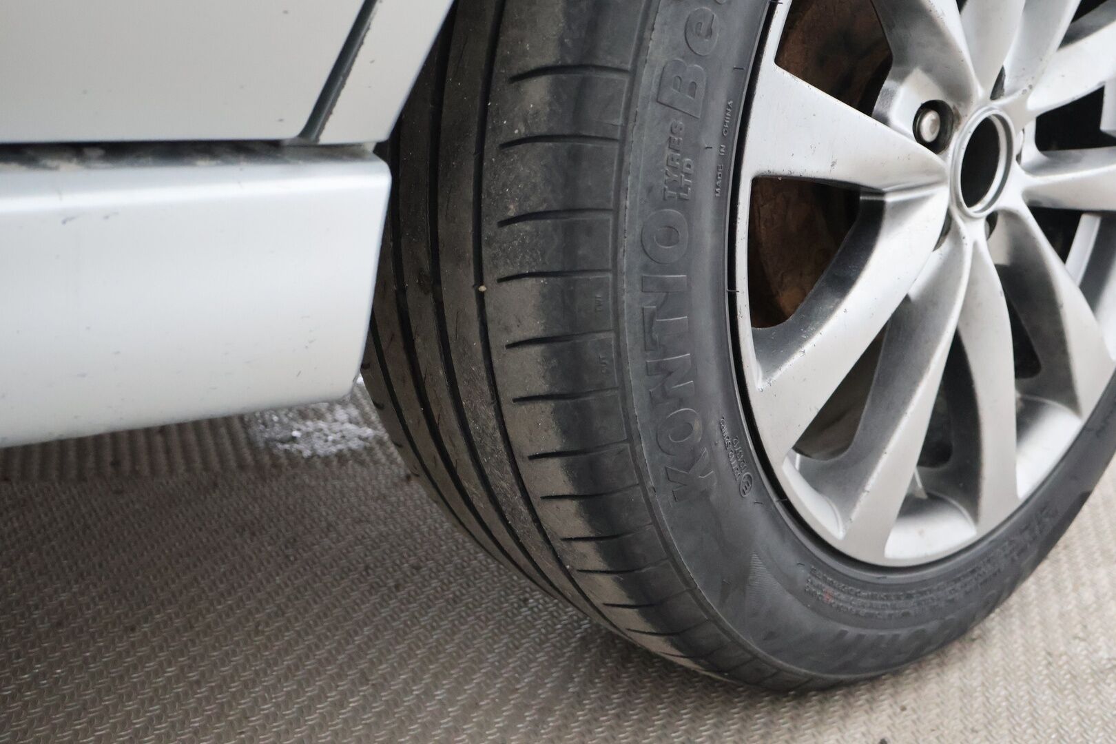 Subaru Forester 2006 2,0 X UL AT / YritysOutlet - Myydään vain yrityksille / - Tulossa myyntiin!