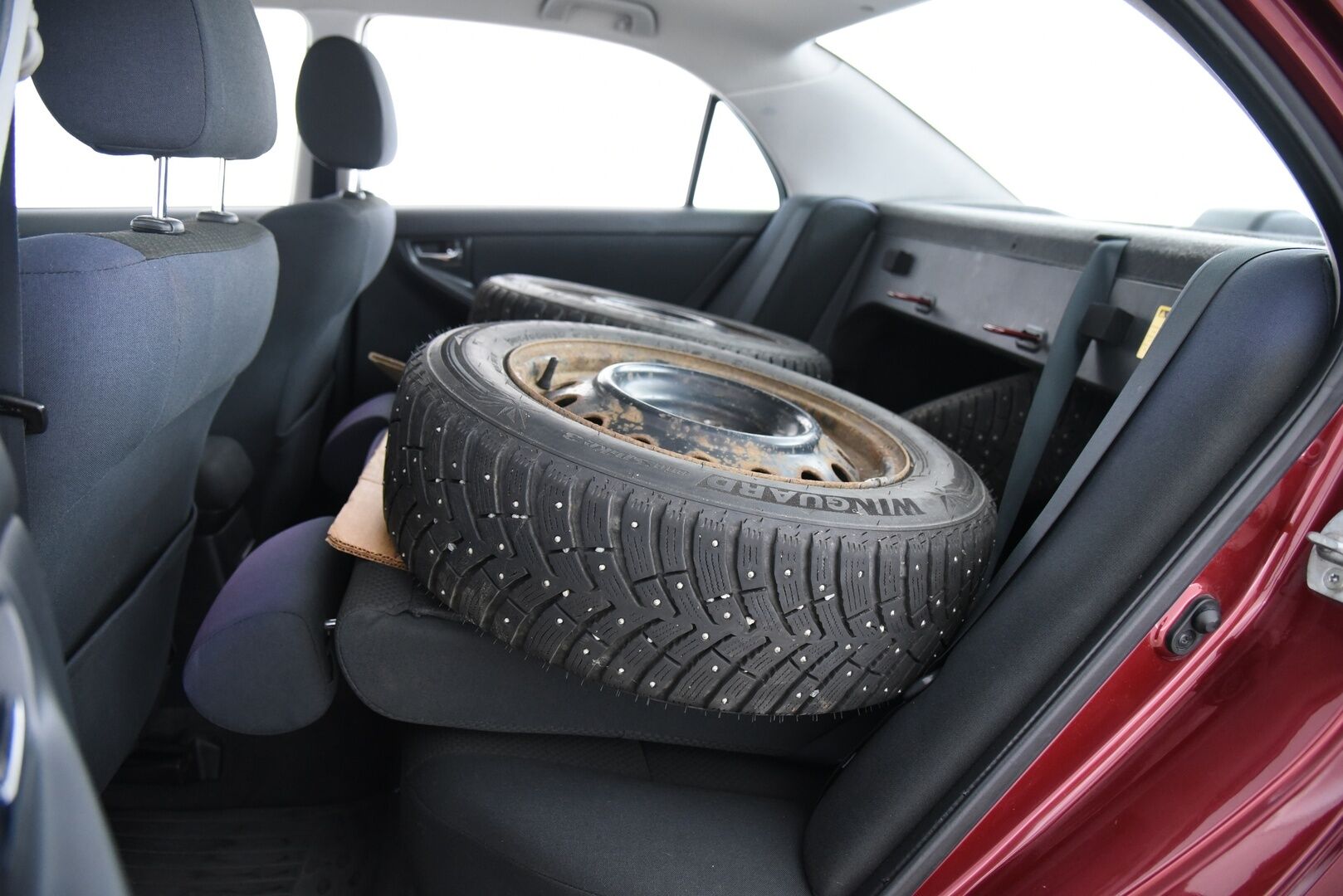 Toyota Corolla 2007 4D COROLLA SEDAN 1.6 - YritysOutlet - Myydään vain yrityksille / Suomi-Auto / Vetokoukku / Ilmastointi - Tämä auto myydään YritysOutlet -valikoimasta vain yritykselle